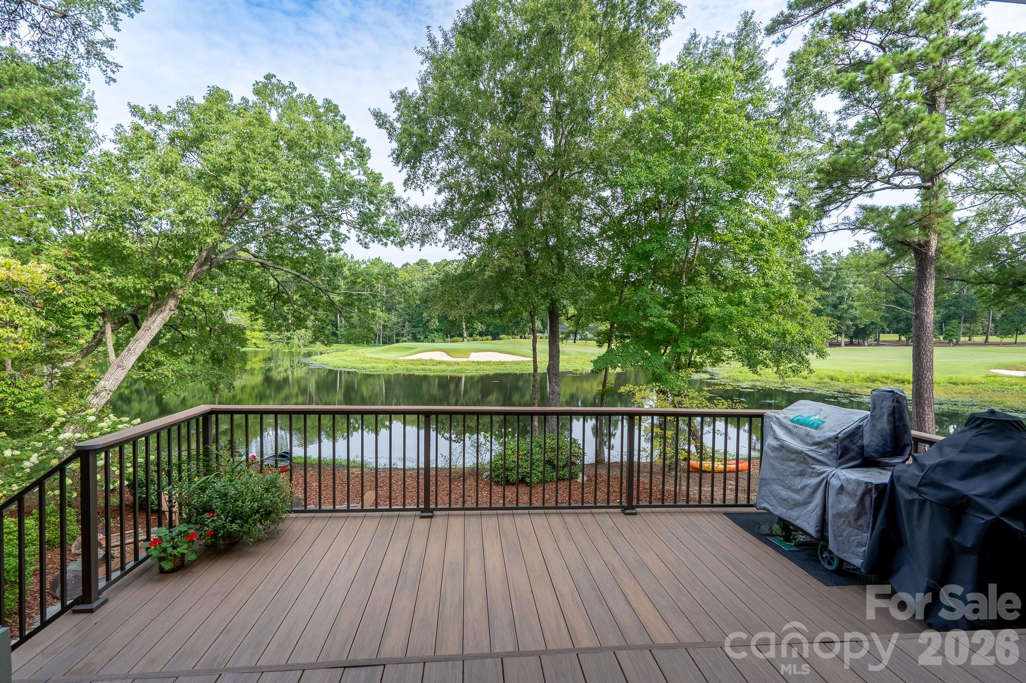 347 Millingport Lane — New London