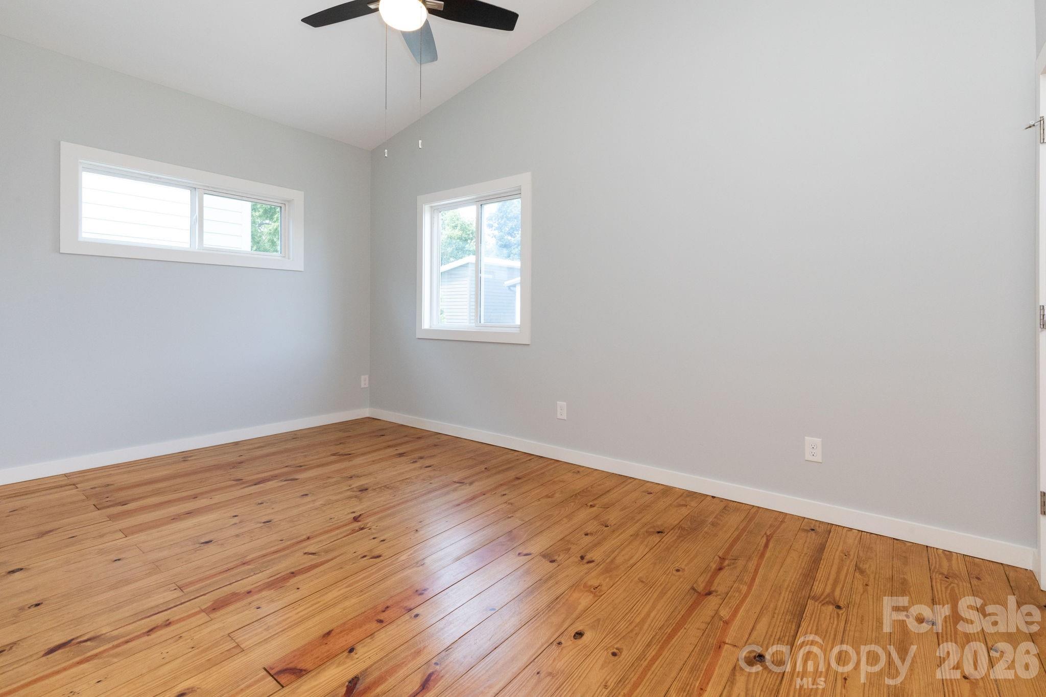 56 W Cascade Street — Asheville