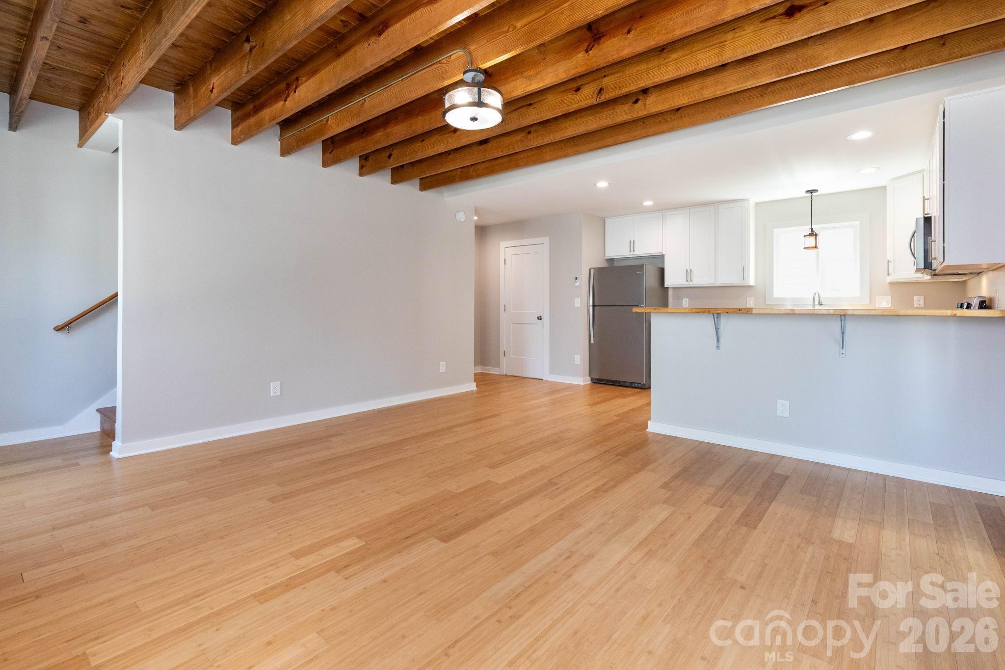 56 W Cascade Street — Asheville