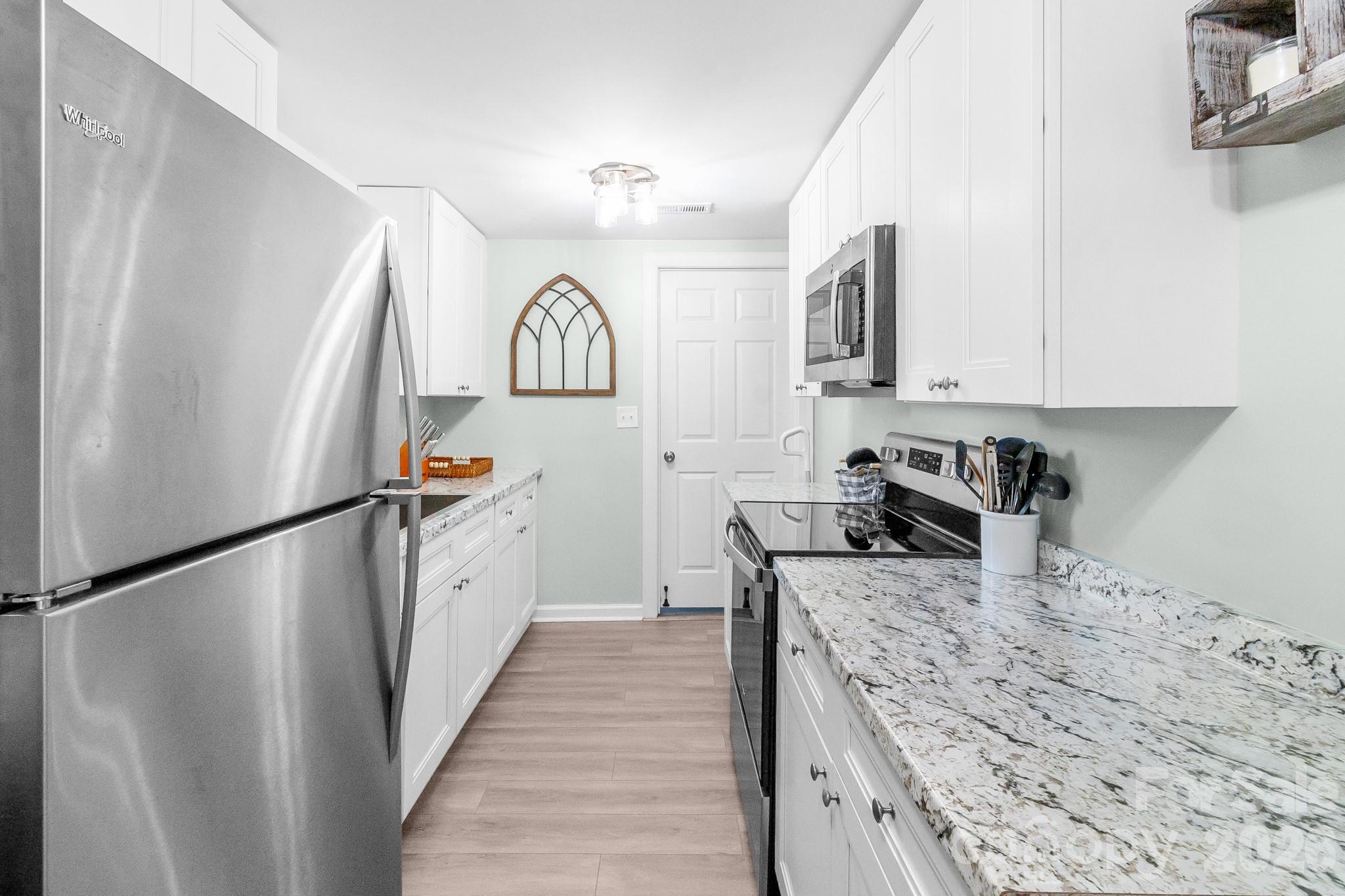1218 Hammond Carnes Road — Lancaster