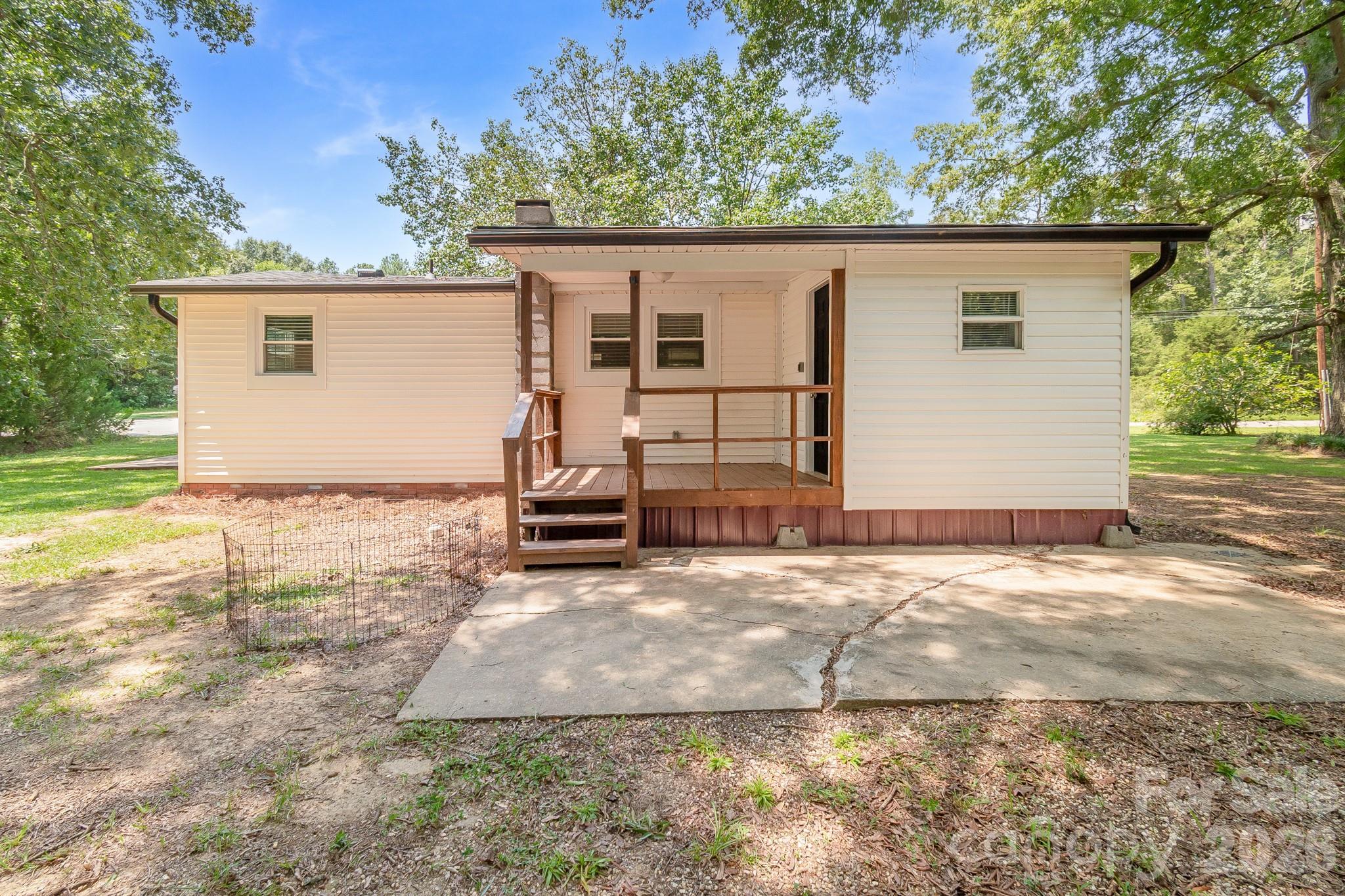 1218 Hammond Carnes Road — Lancaster