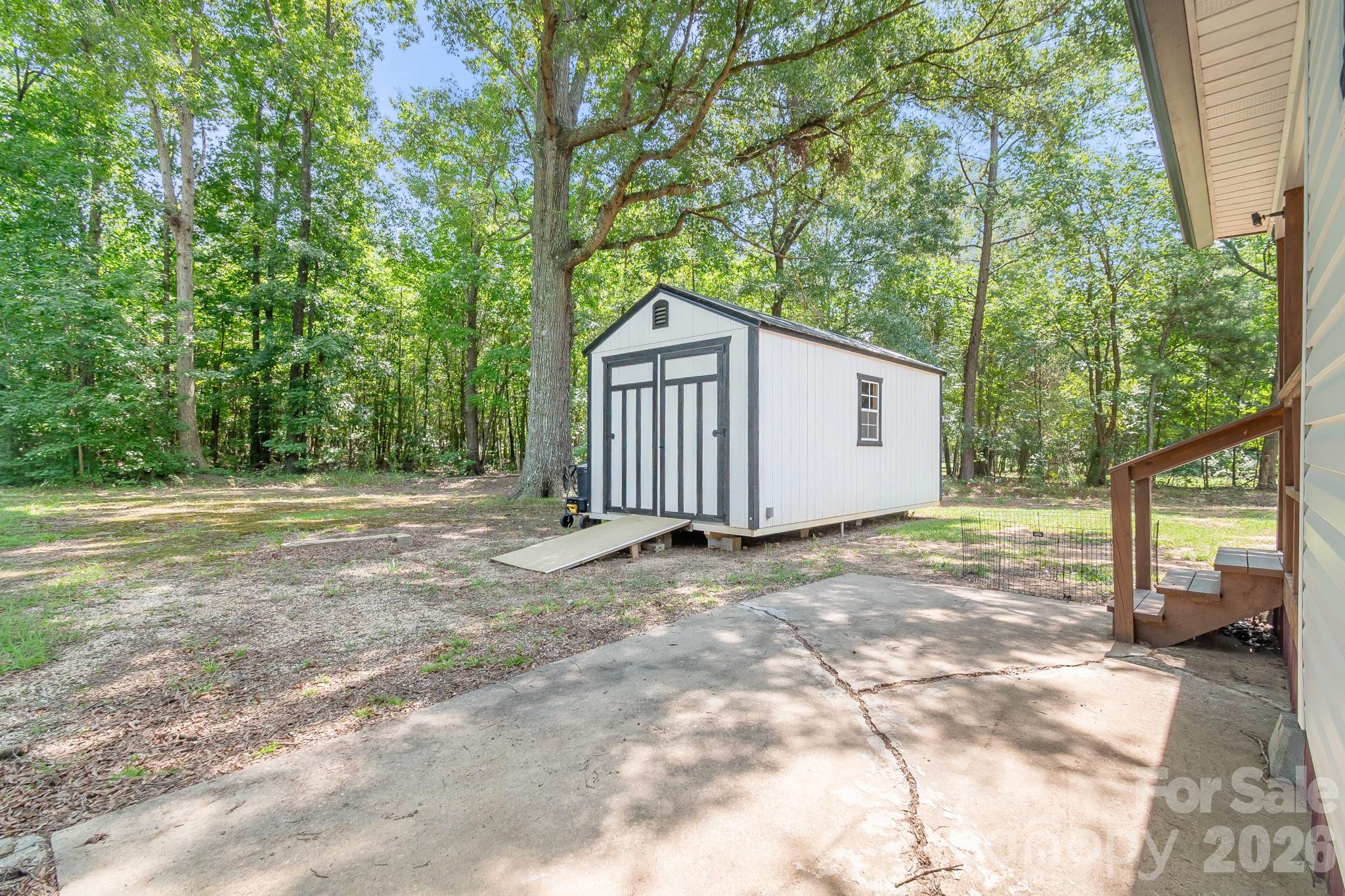 1218 Hammond Carnes Road — Lancaster