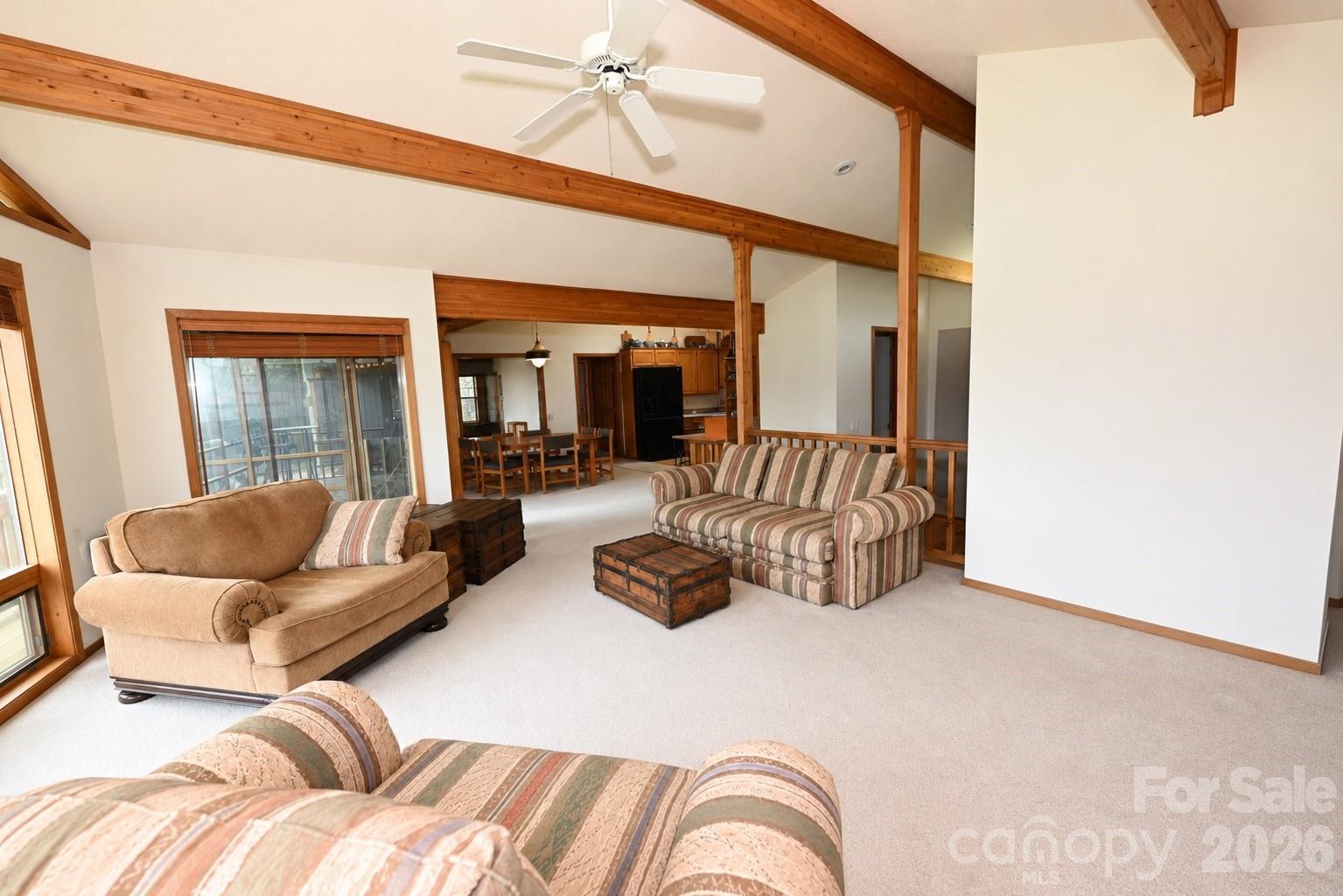 3711 Blendwood Lane NE — Hickory