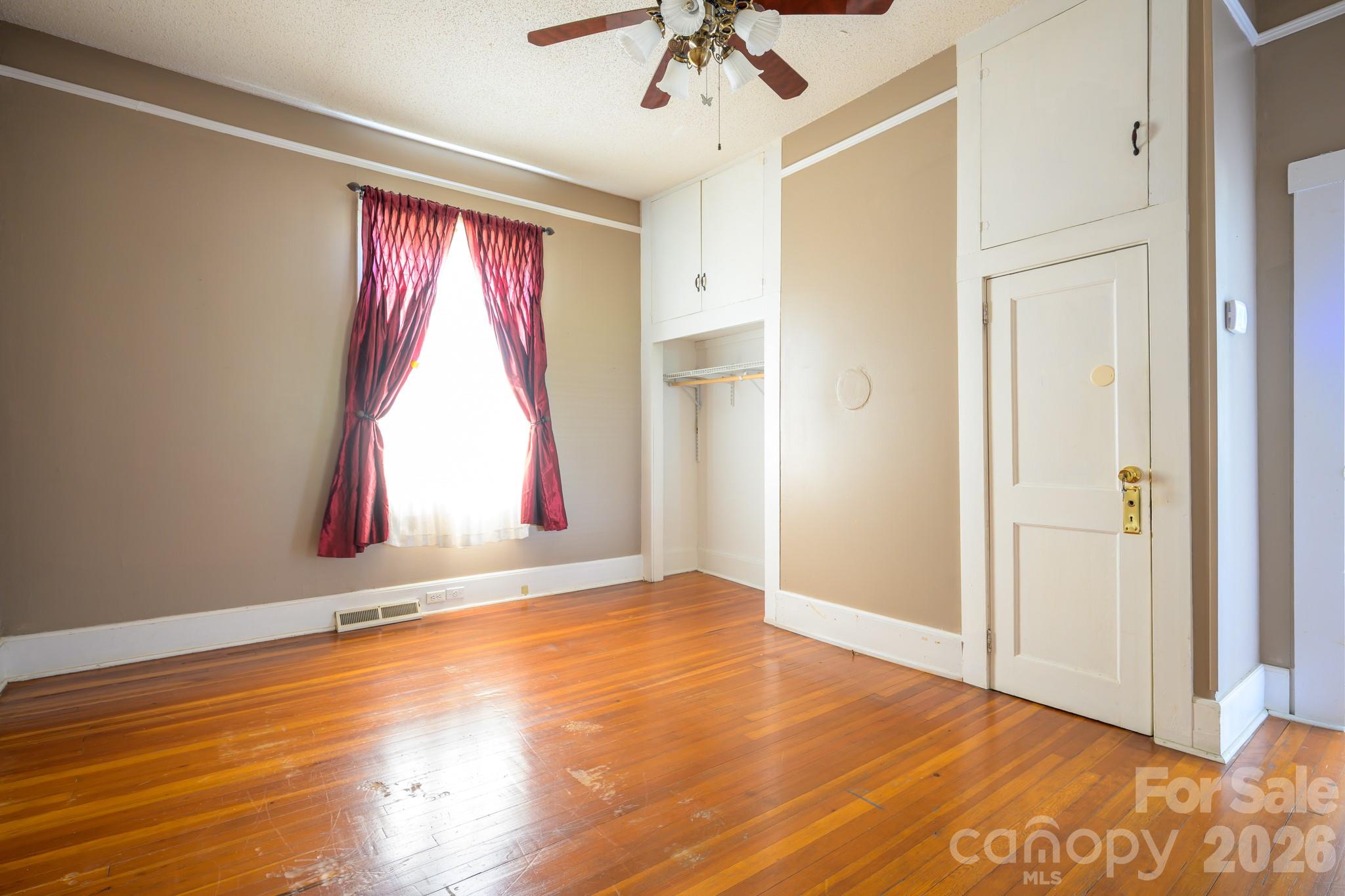 580 Baldwin Avenue — Marion