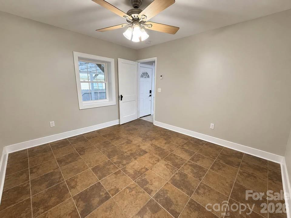 116 Beverly Avenue — Hendersonville
