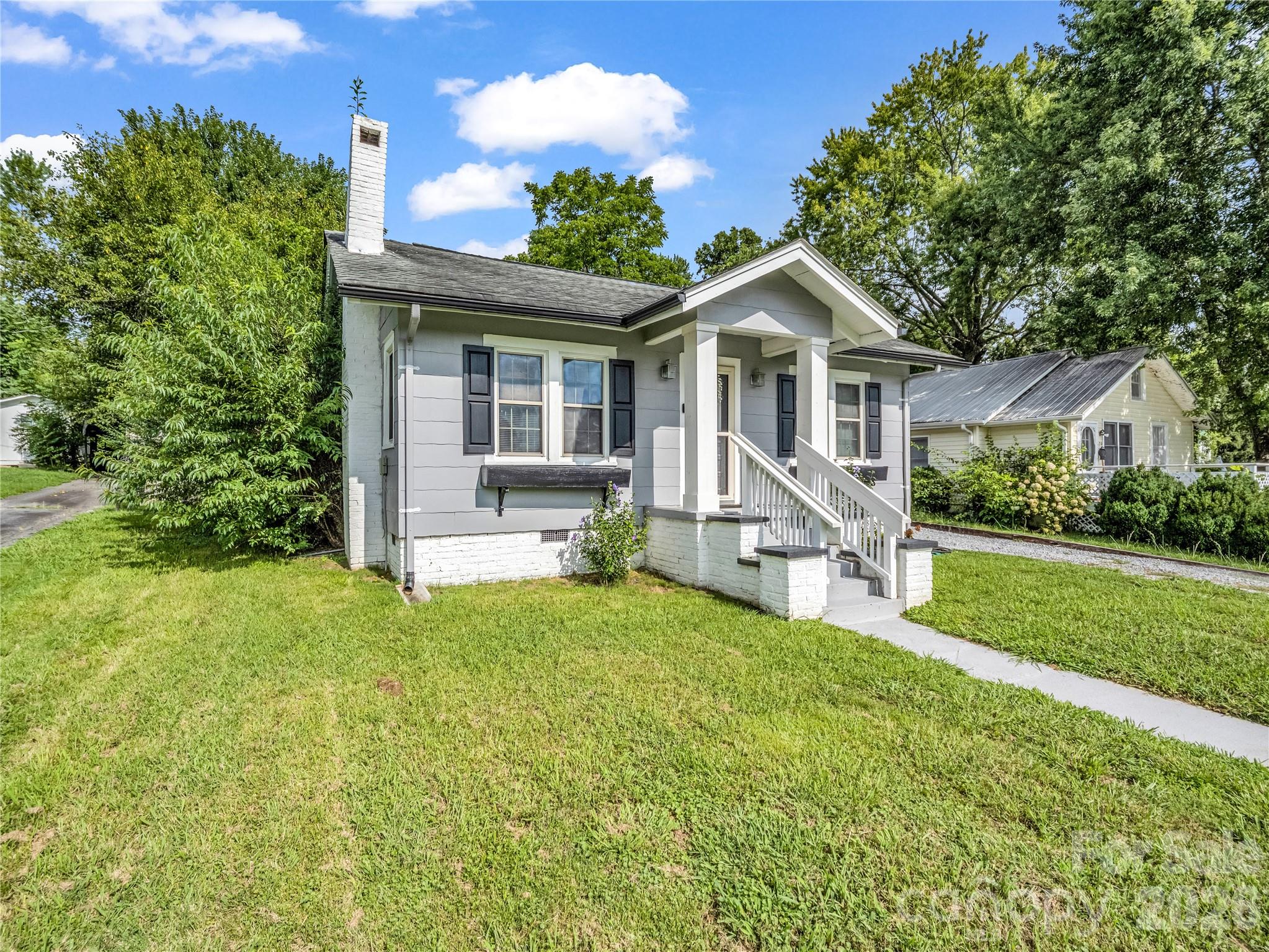 116 Beverly Avenue — Hendersonville