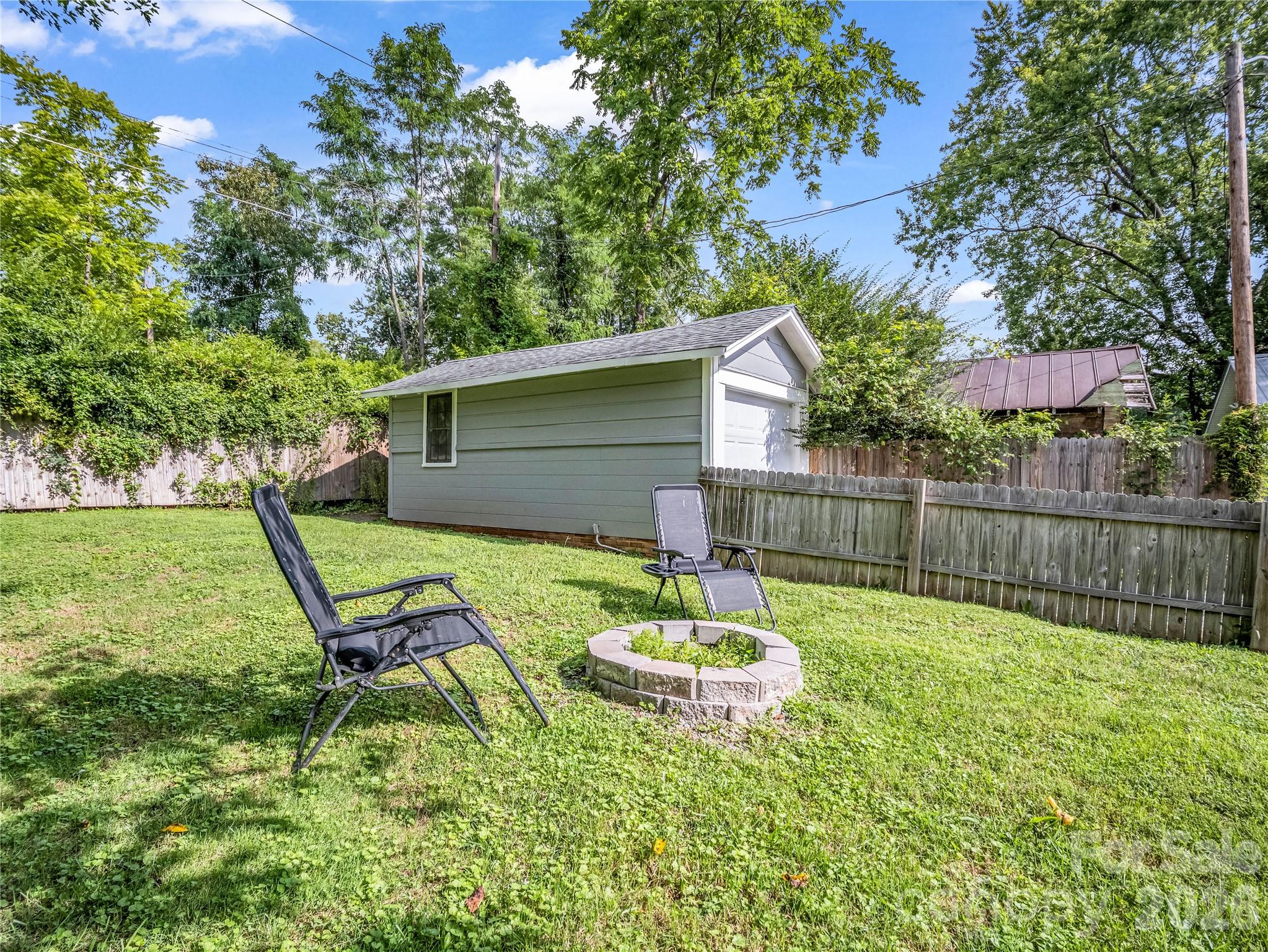 116 Beverly Avenue — Hendersonville