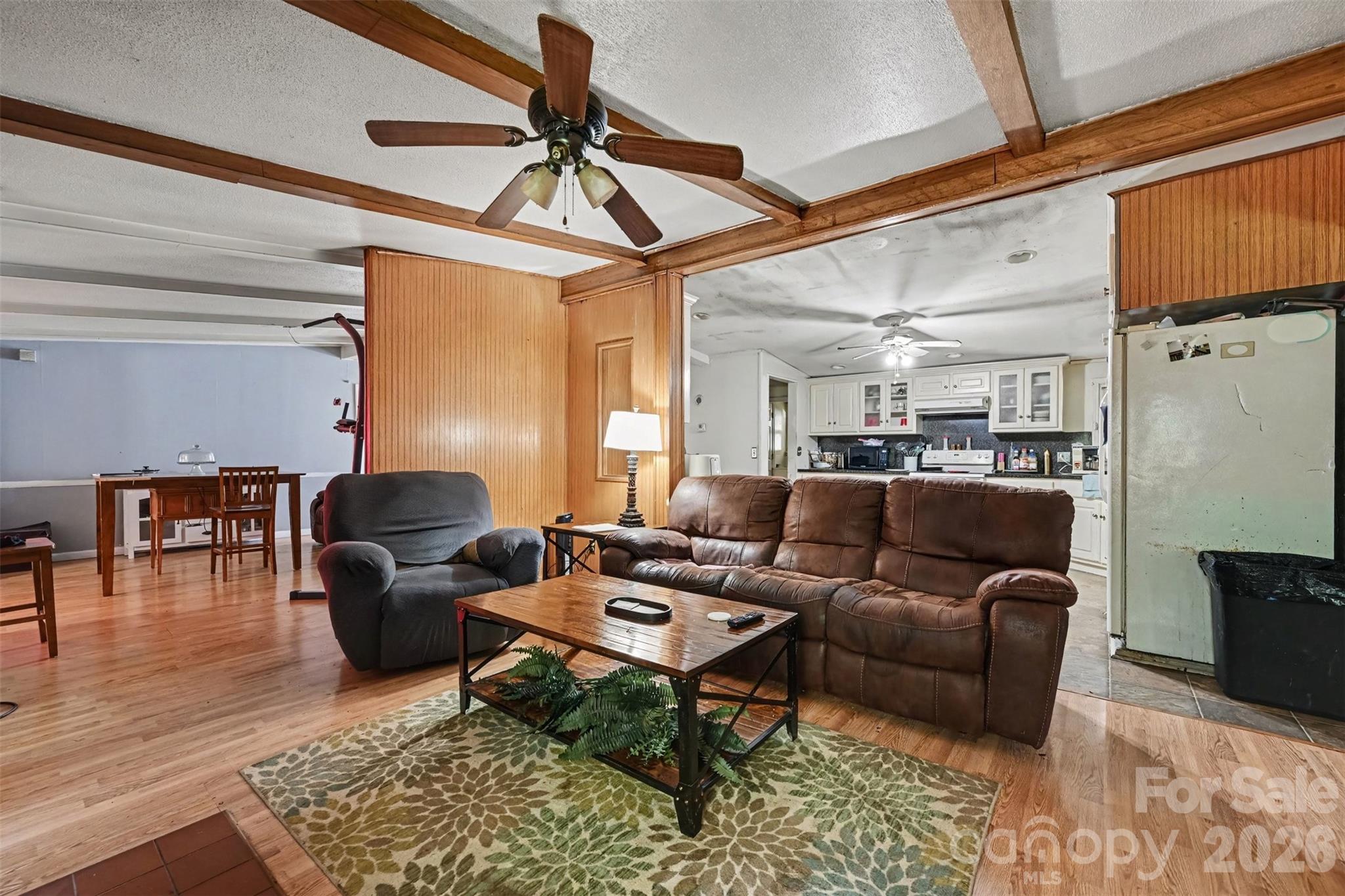 2223 Camp Creek Road — Lancaster
