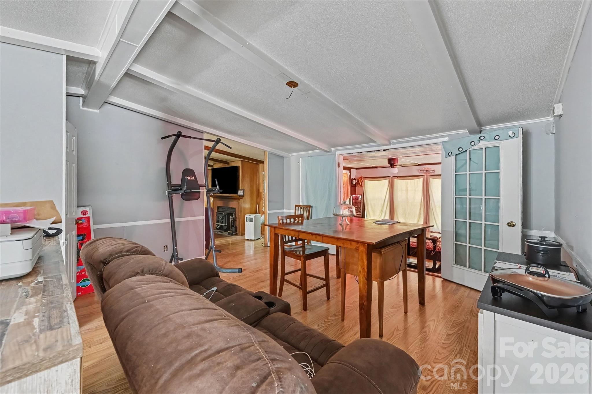 2223 Camp Creek Road — Lancaster