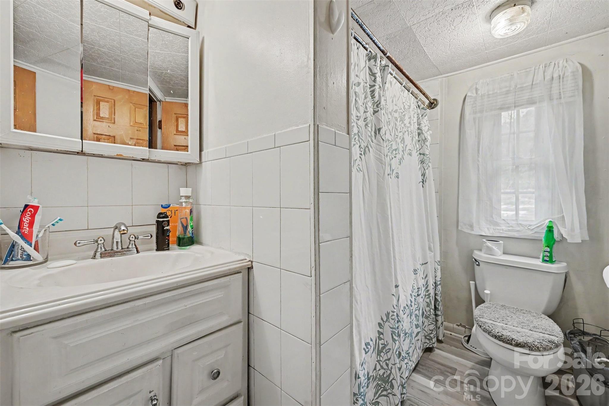 2223 Camp Creek Road — Lancaster