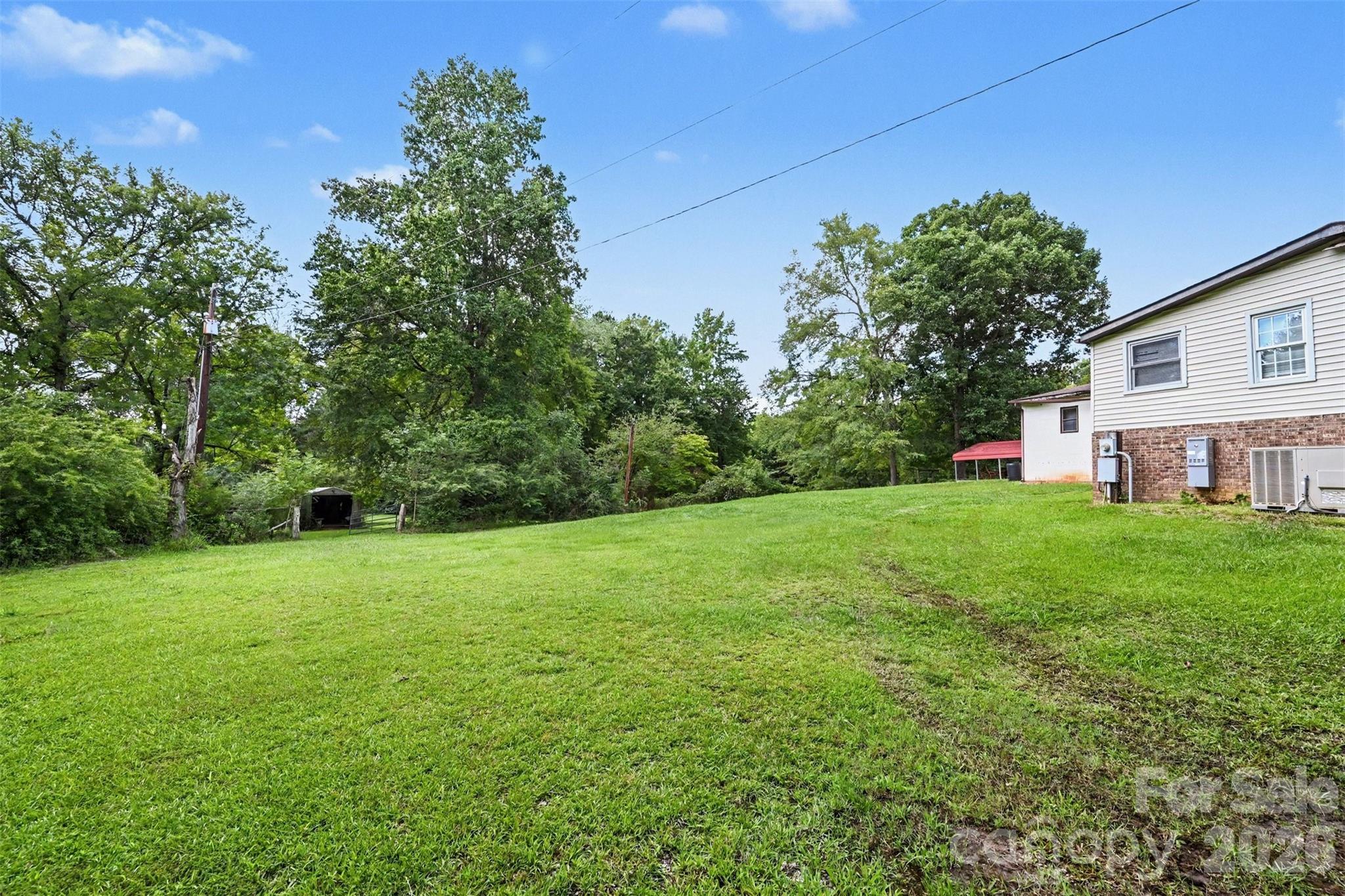 2223 Camp Creek Road — Lancaster