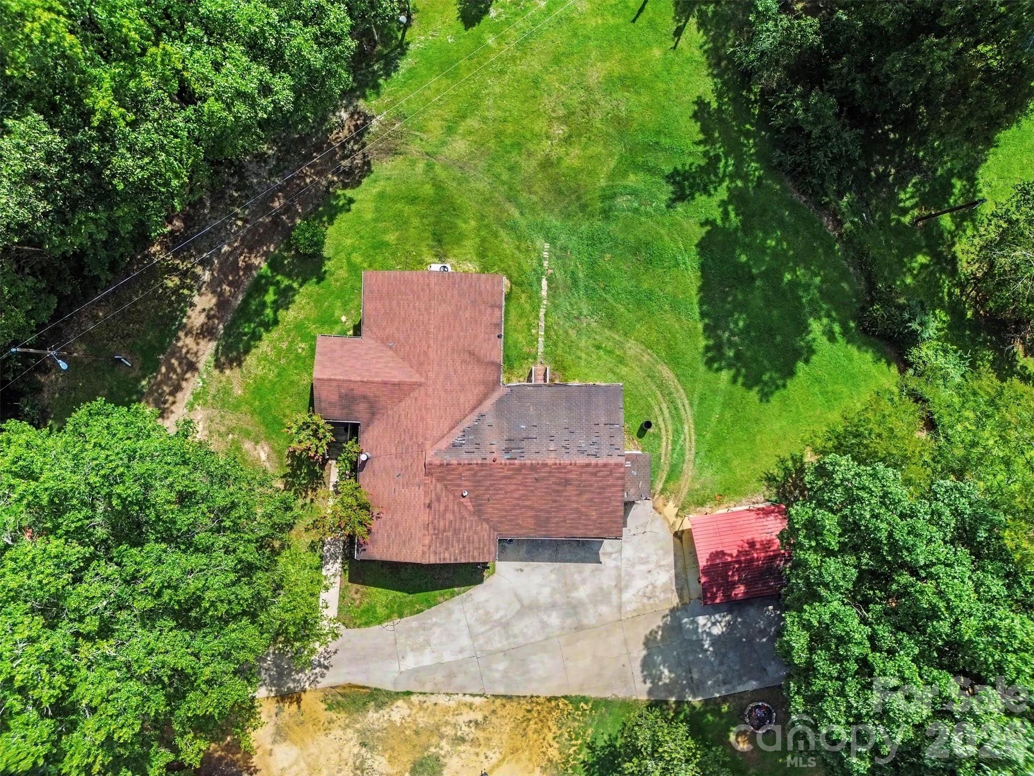 2223 Camp Creek Road — Lancaster
