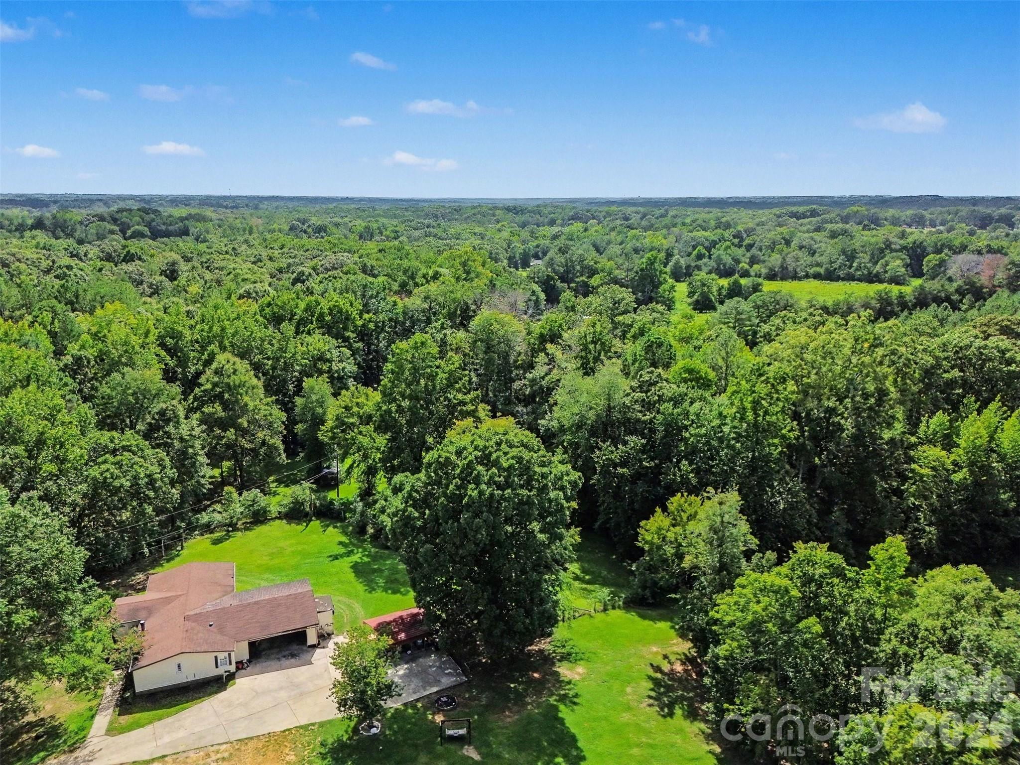 2223 Camp Creek Road — Lancaster