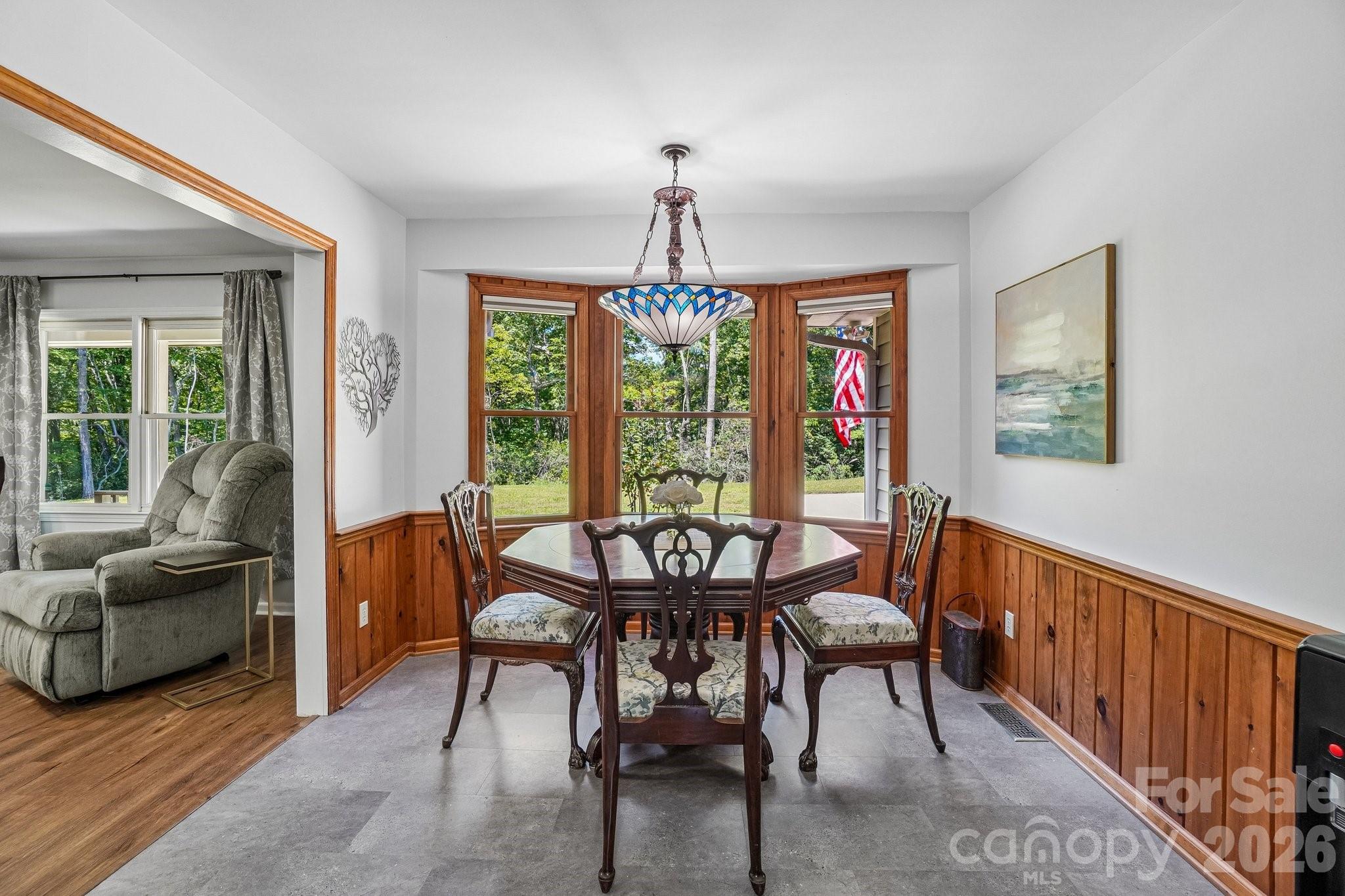 158 Mallard Drive — Columbus