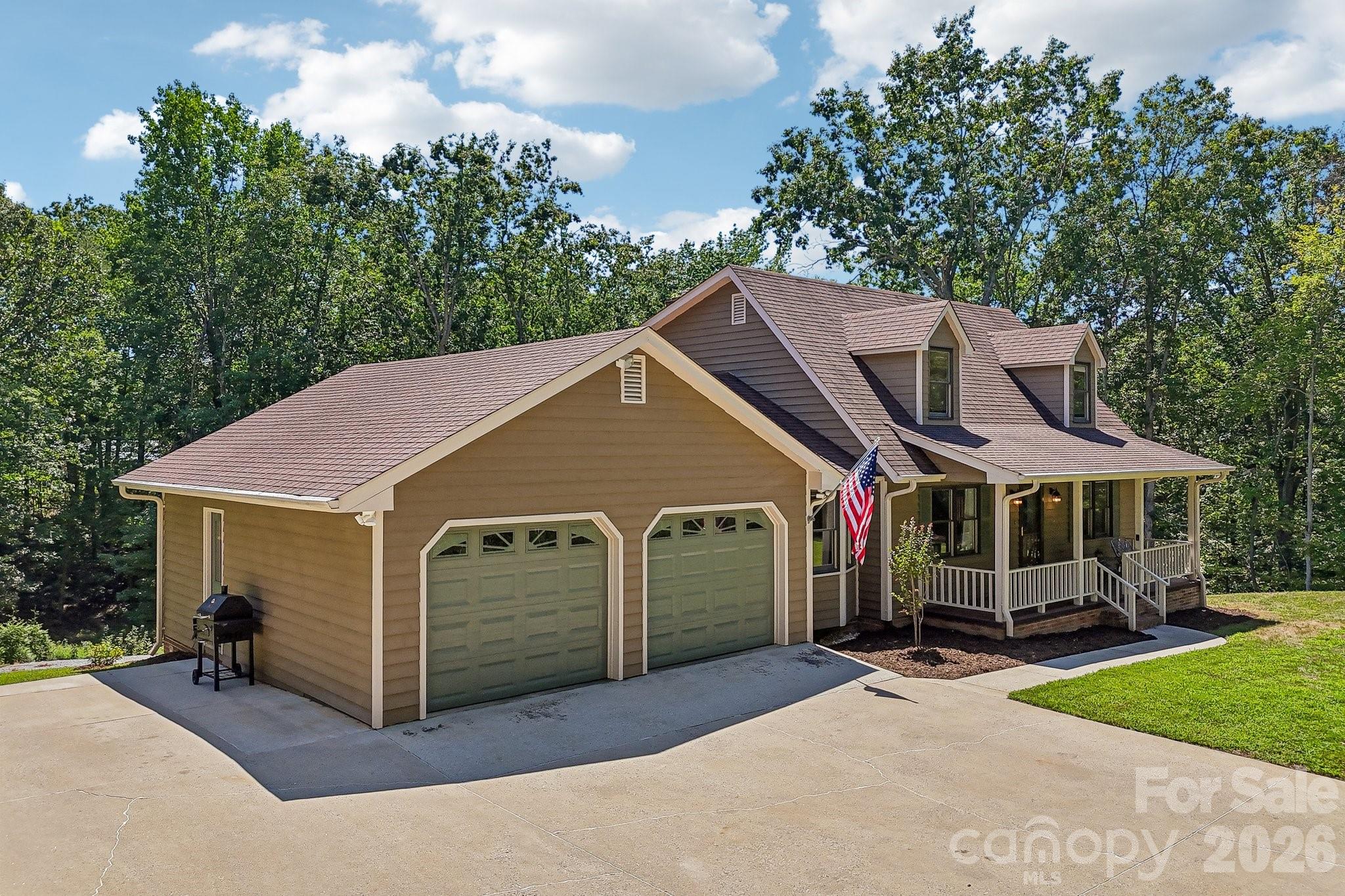 158 Mallard Drive — Columbus