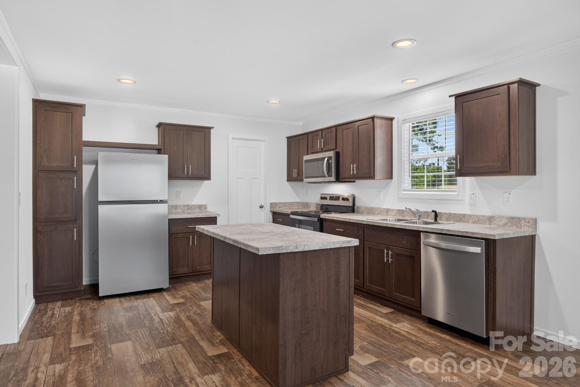 1303 Elrado Street — Burlington