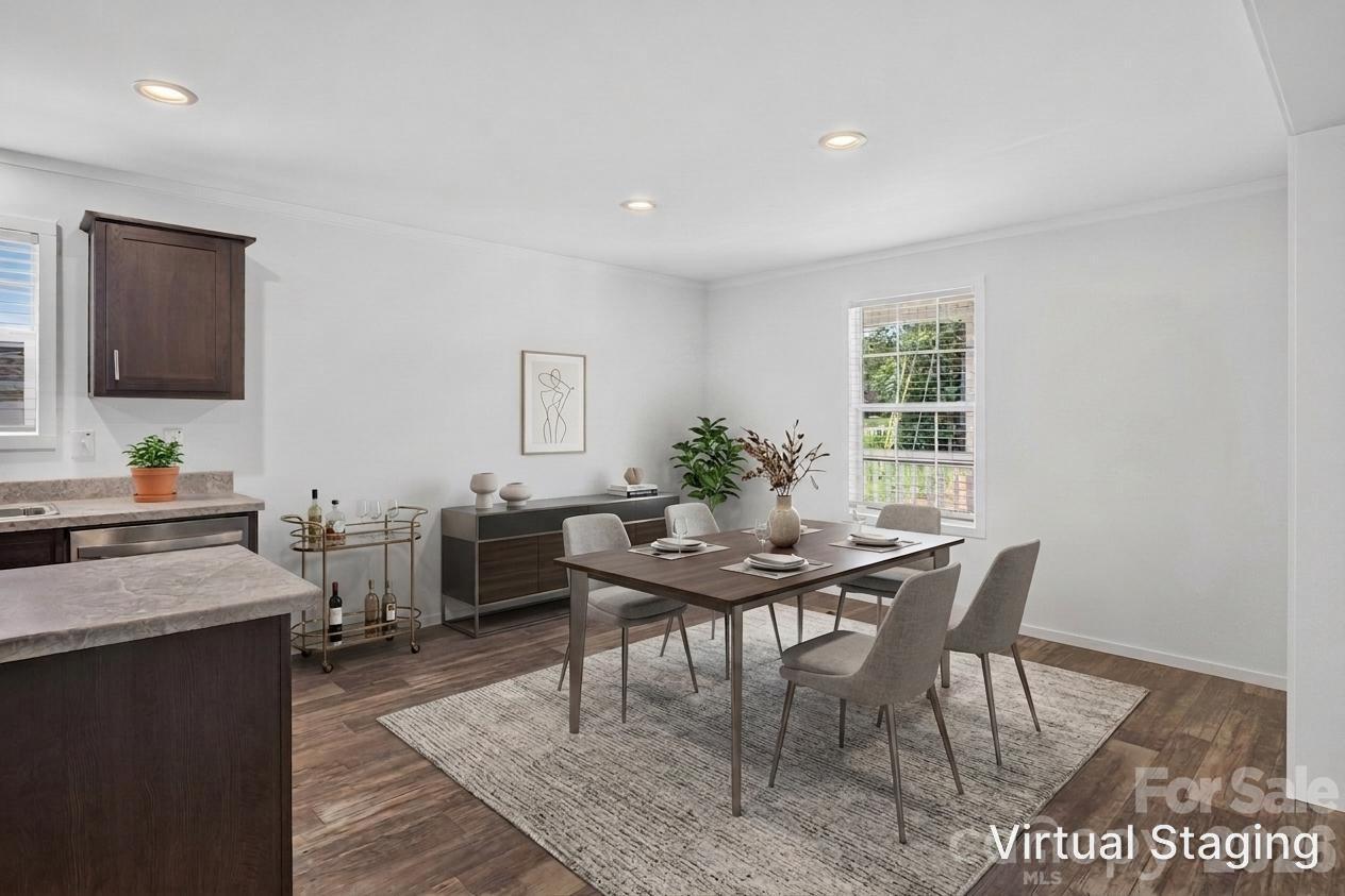 1303 Elrado Street — Burlington