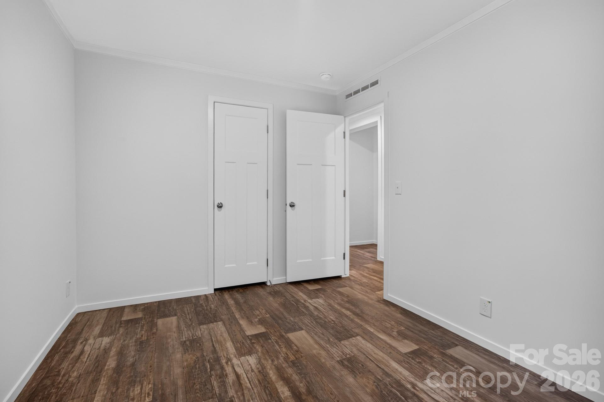 1303 Elrado Street — Burlington