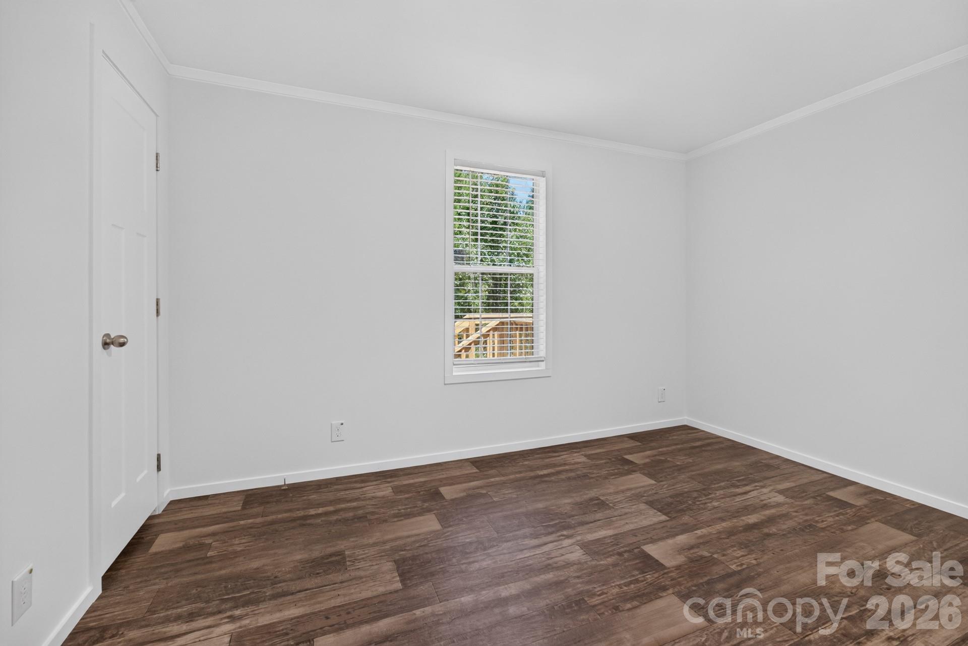 1303 Elrado Street — Burlington