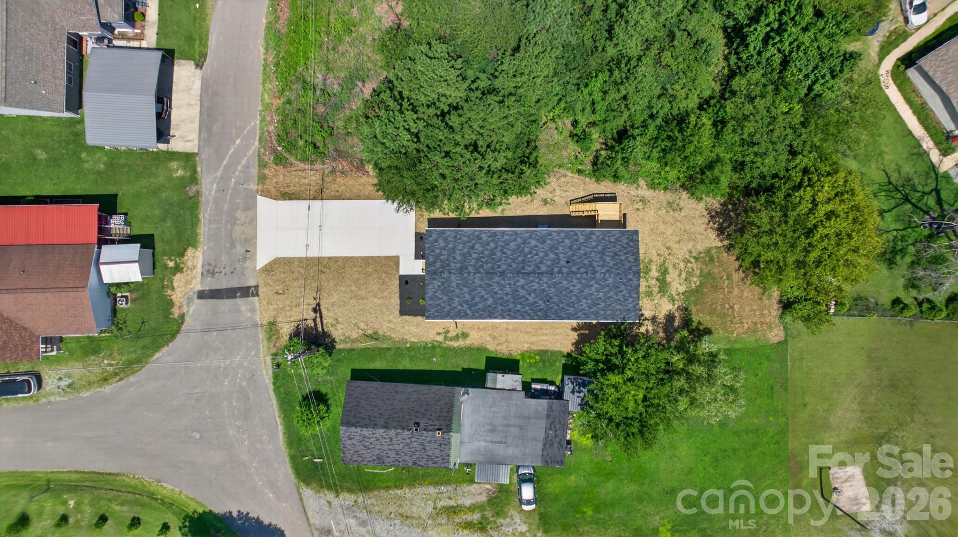1303 Elrado Street — Burlington