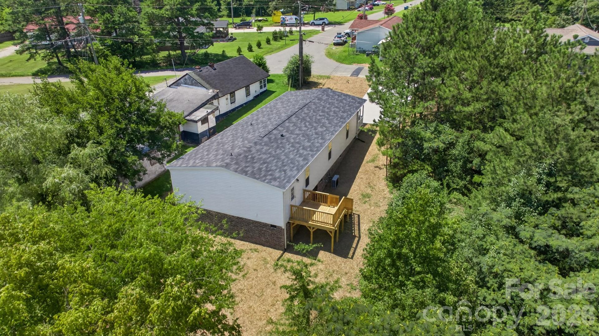 1303 Elrado Street — Burlington