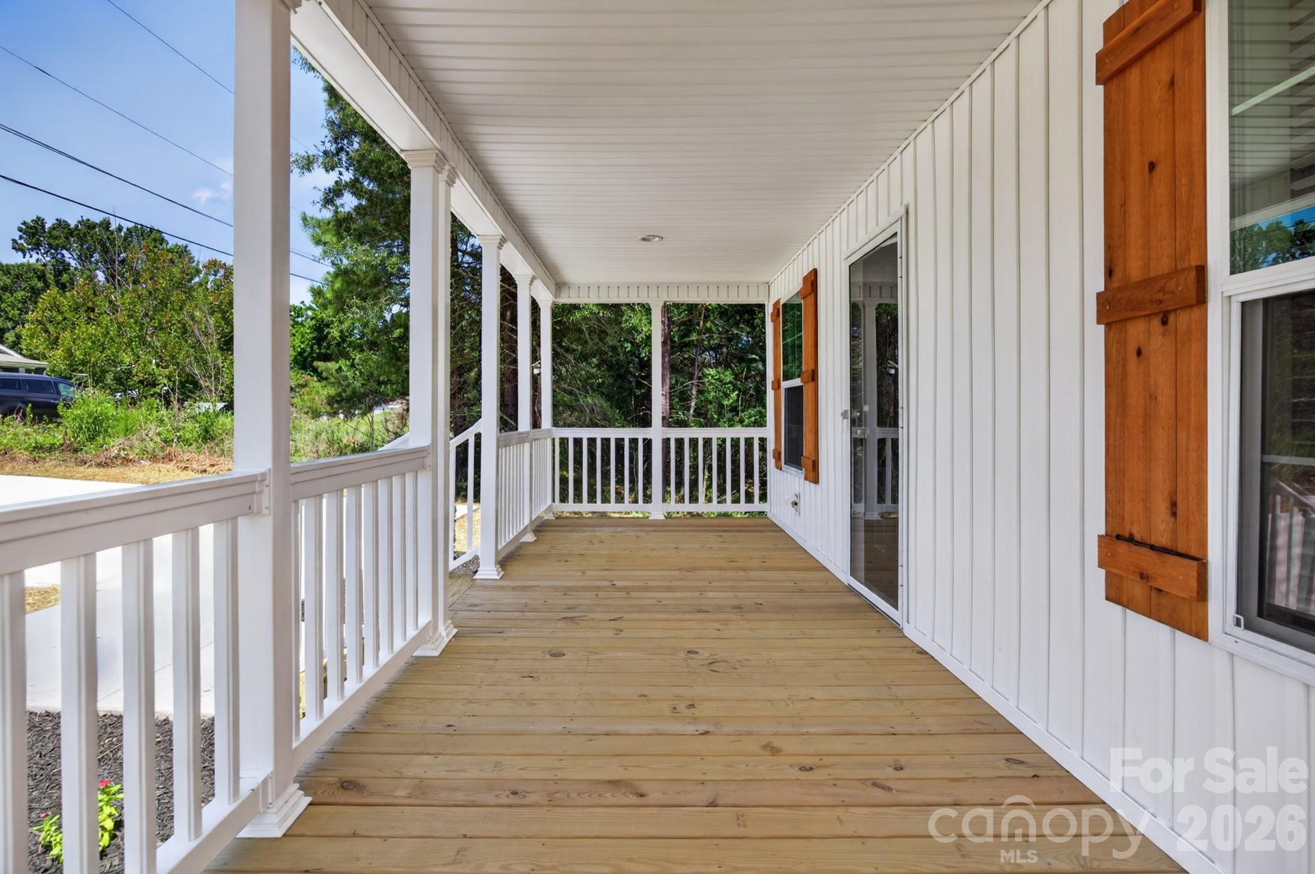 1303 Elrado Street — Burlington