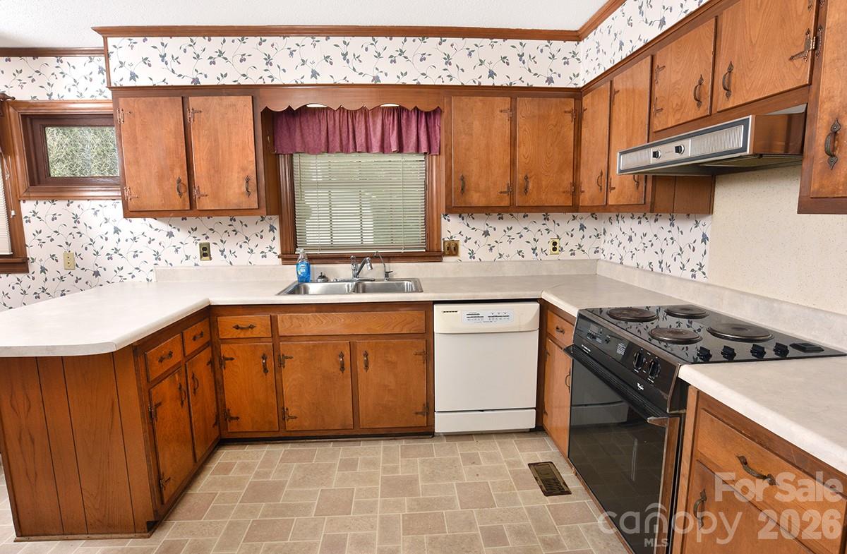 1036 Rowan Circle — Salisbury