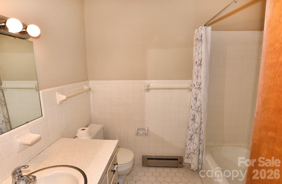 1036 Rowan Circle — Salisbury