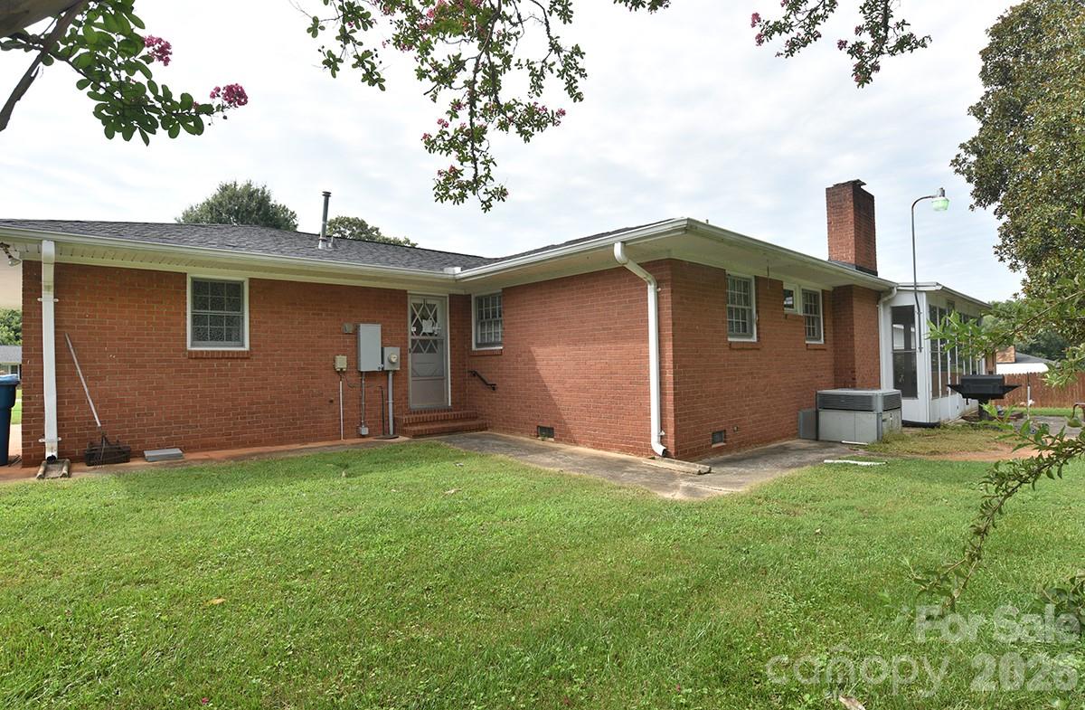 1036 Rowan Circle — Salisbury