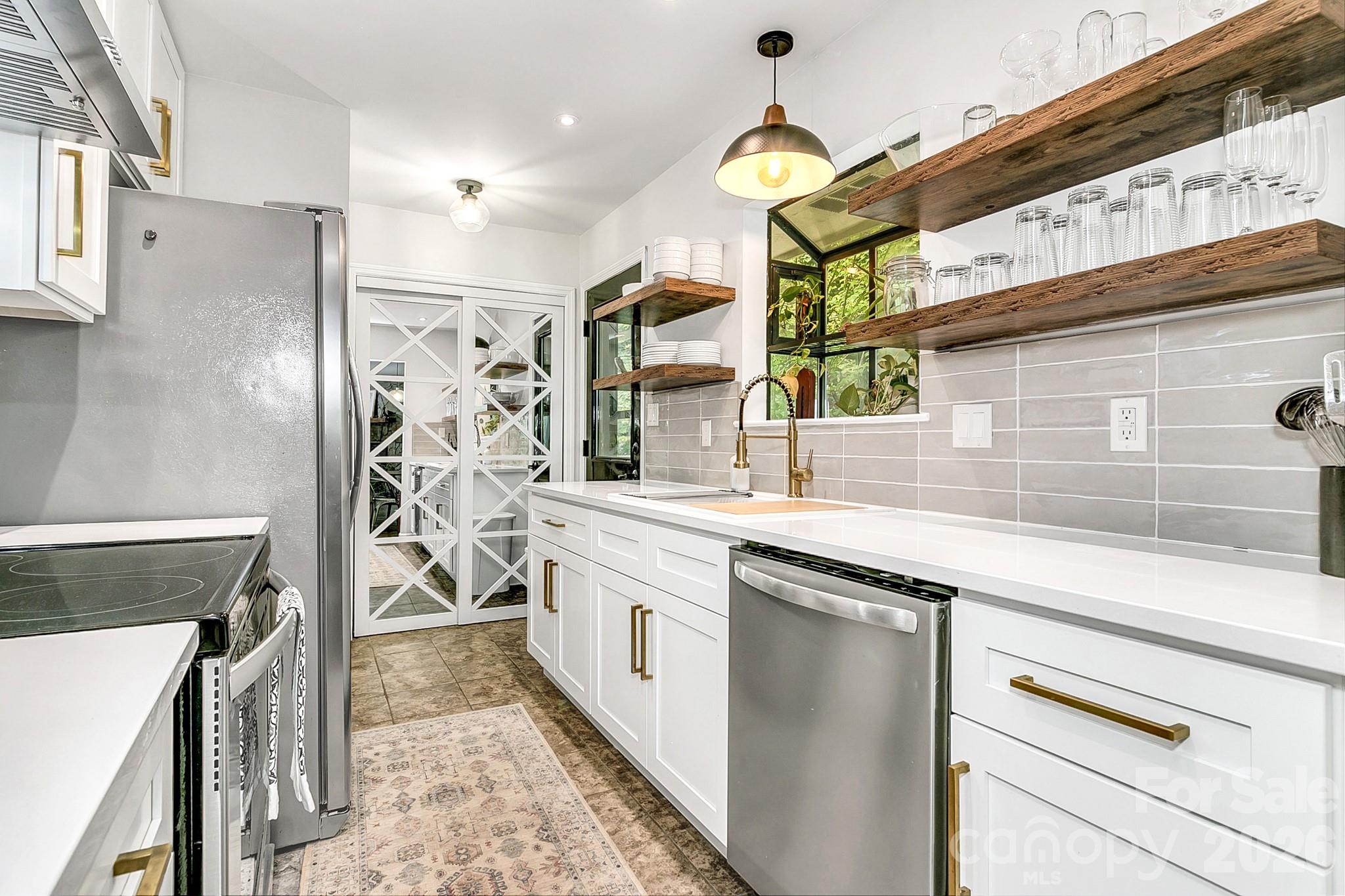 129 Melrose Court — Lake Lure