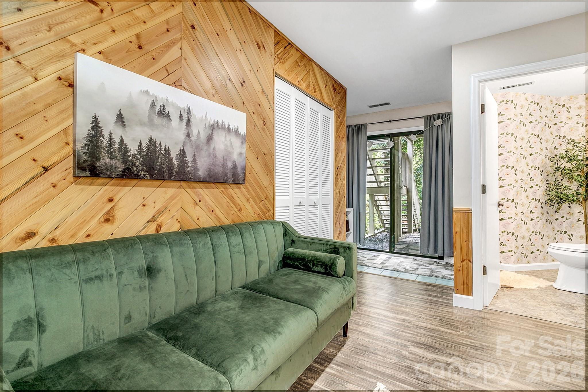 129 Melrose Court — Lake Lure