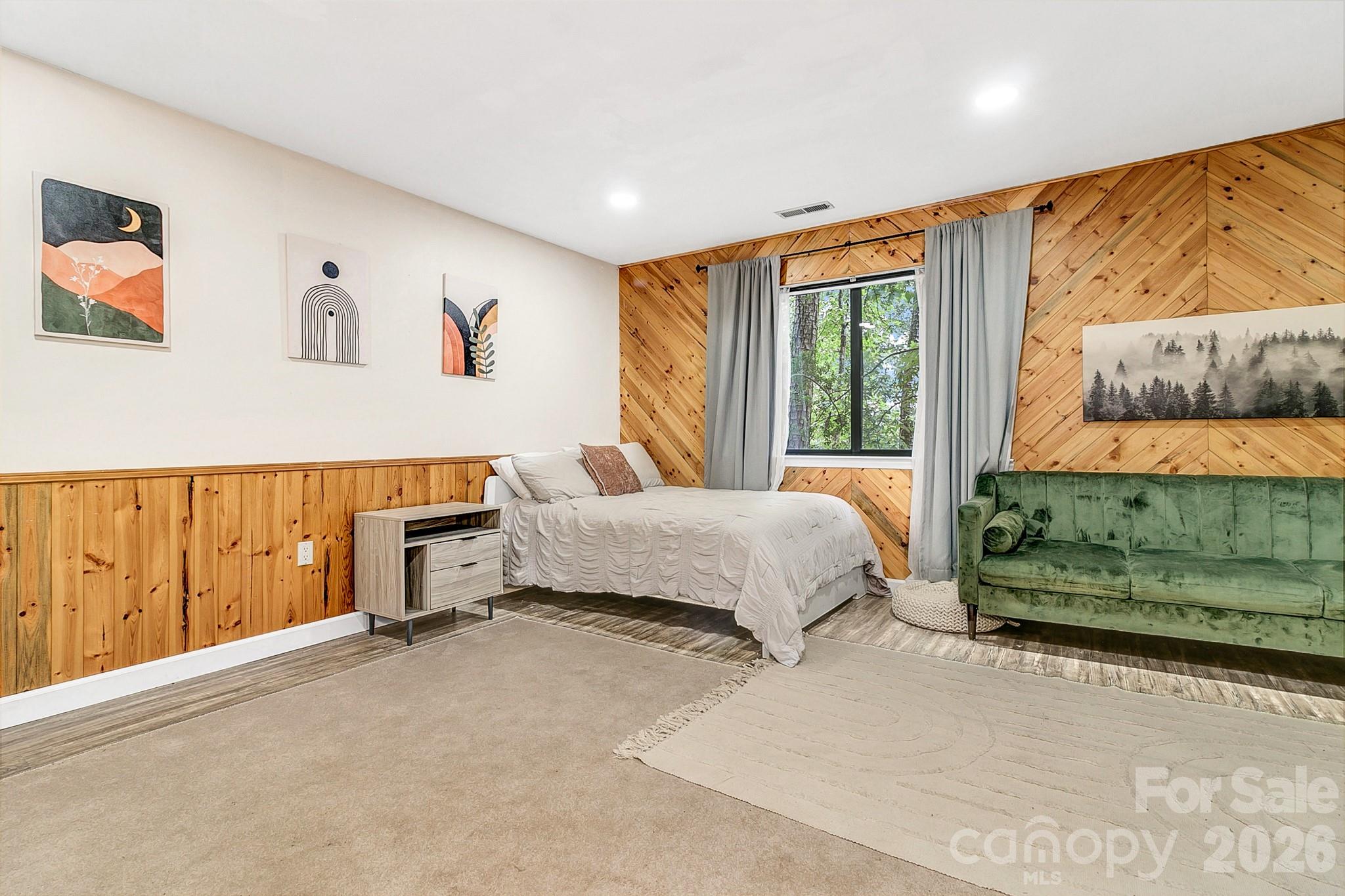 129 Melrose Court — Lake Lure