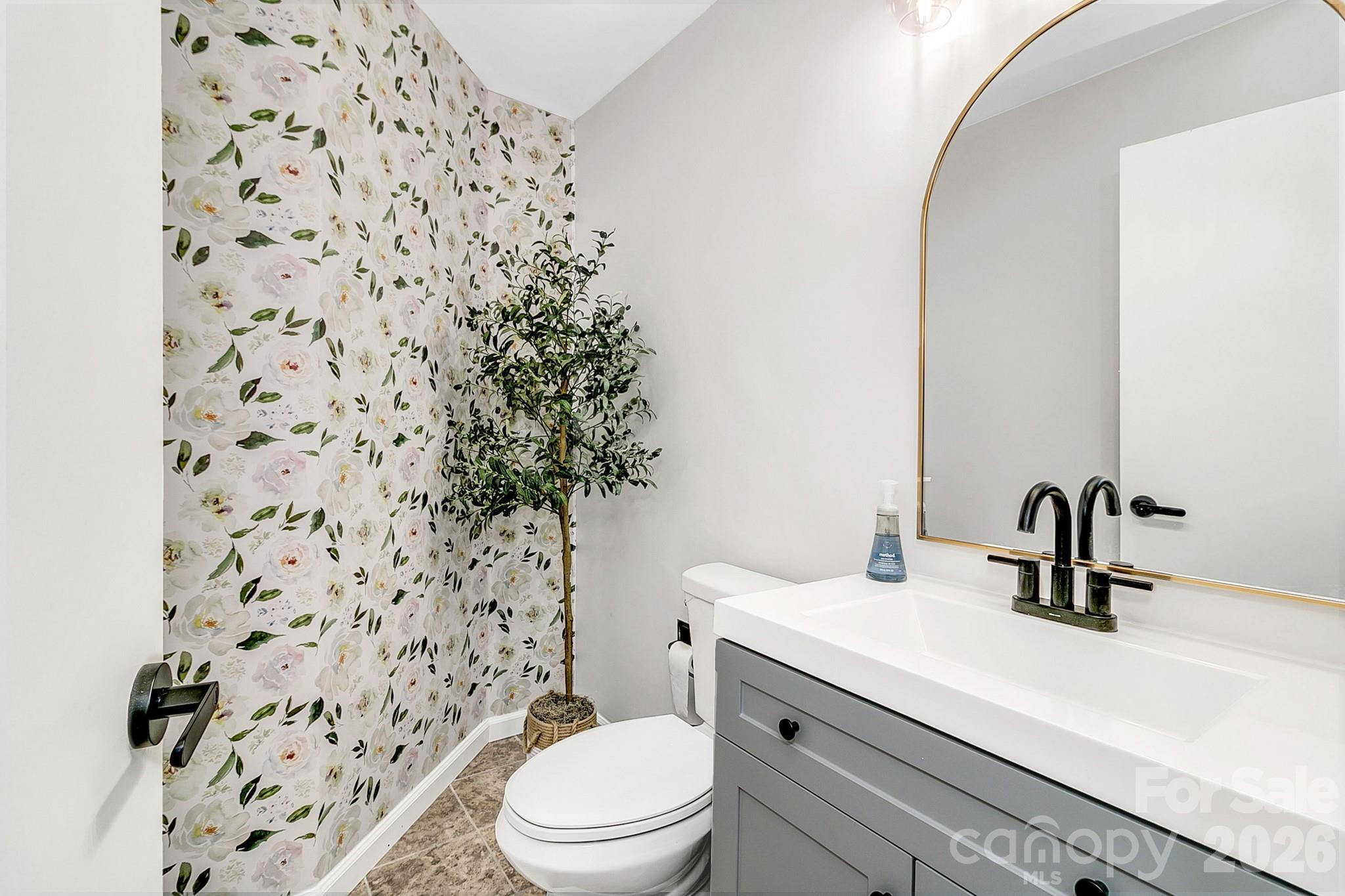 129 Melrose Court — Lake Lure