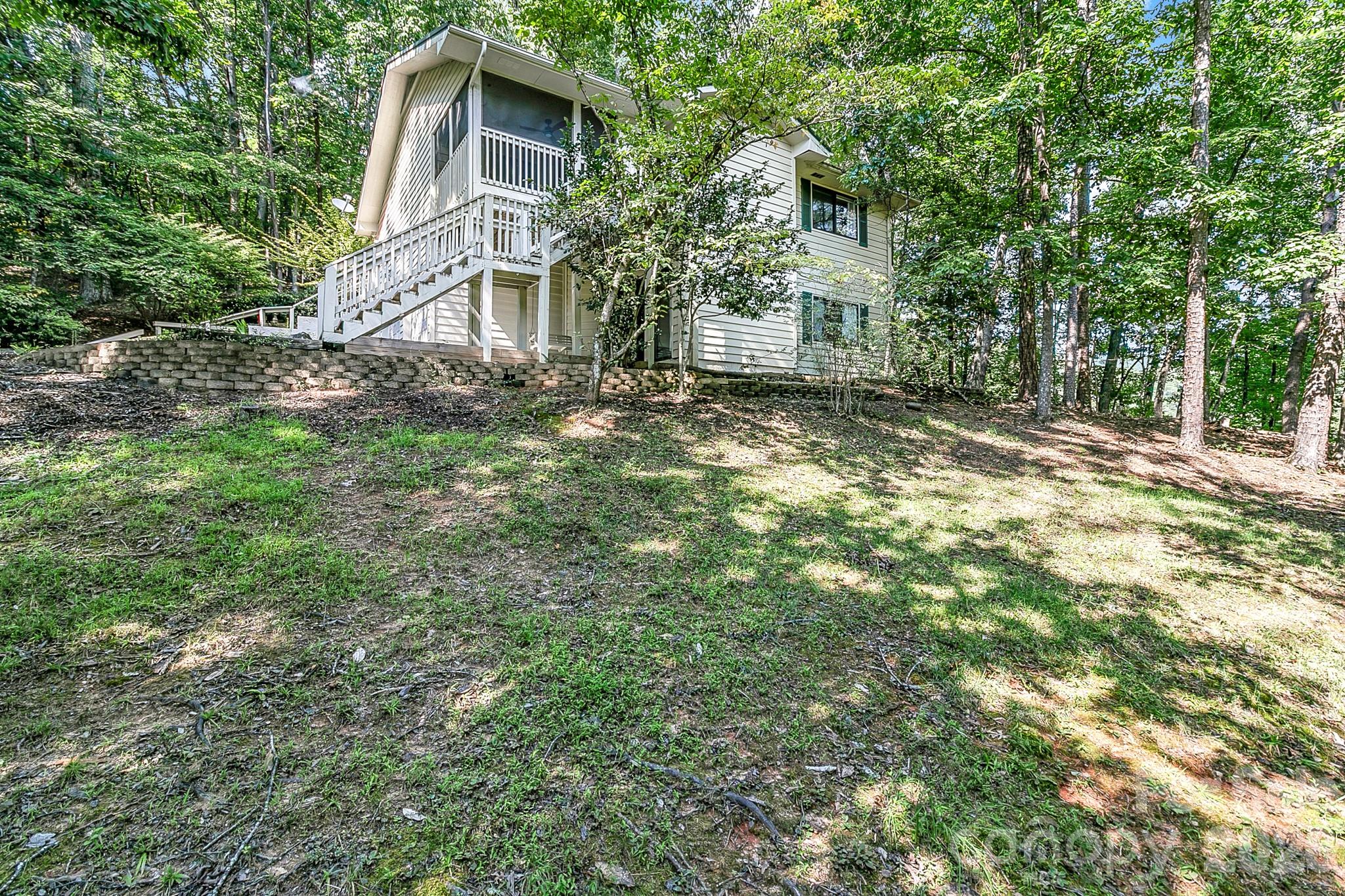 129 Melrose Court — Lake Lure