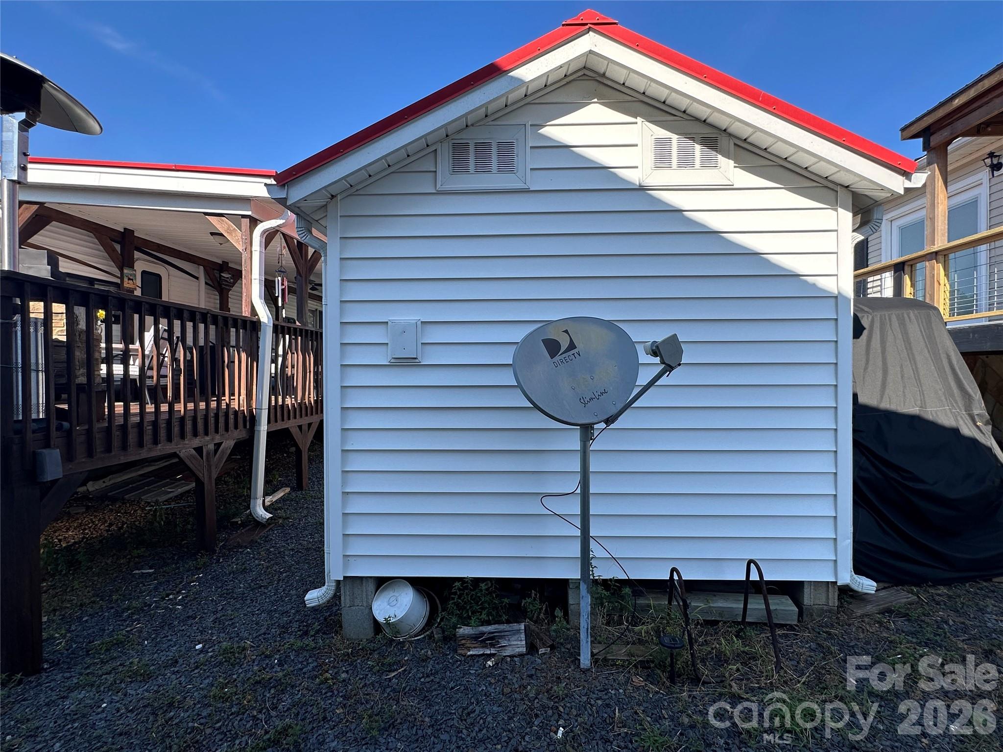 331 Mount View Lane — New London