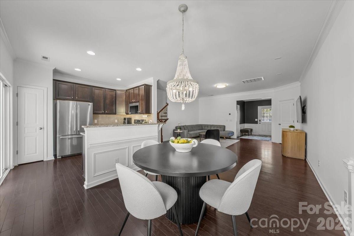 2419 Diplomat Lane — Charlotte