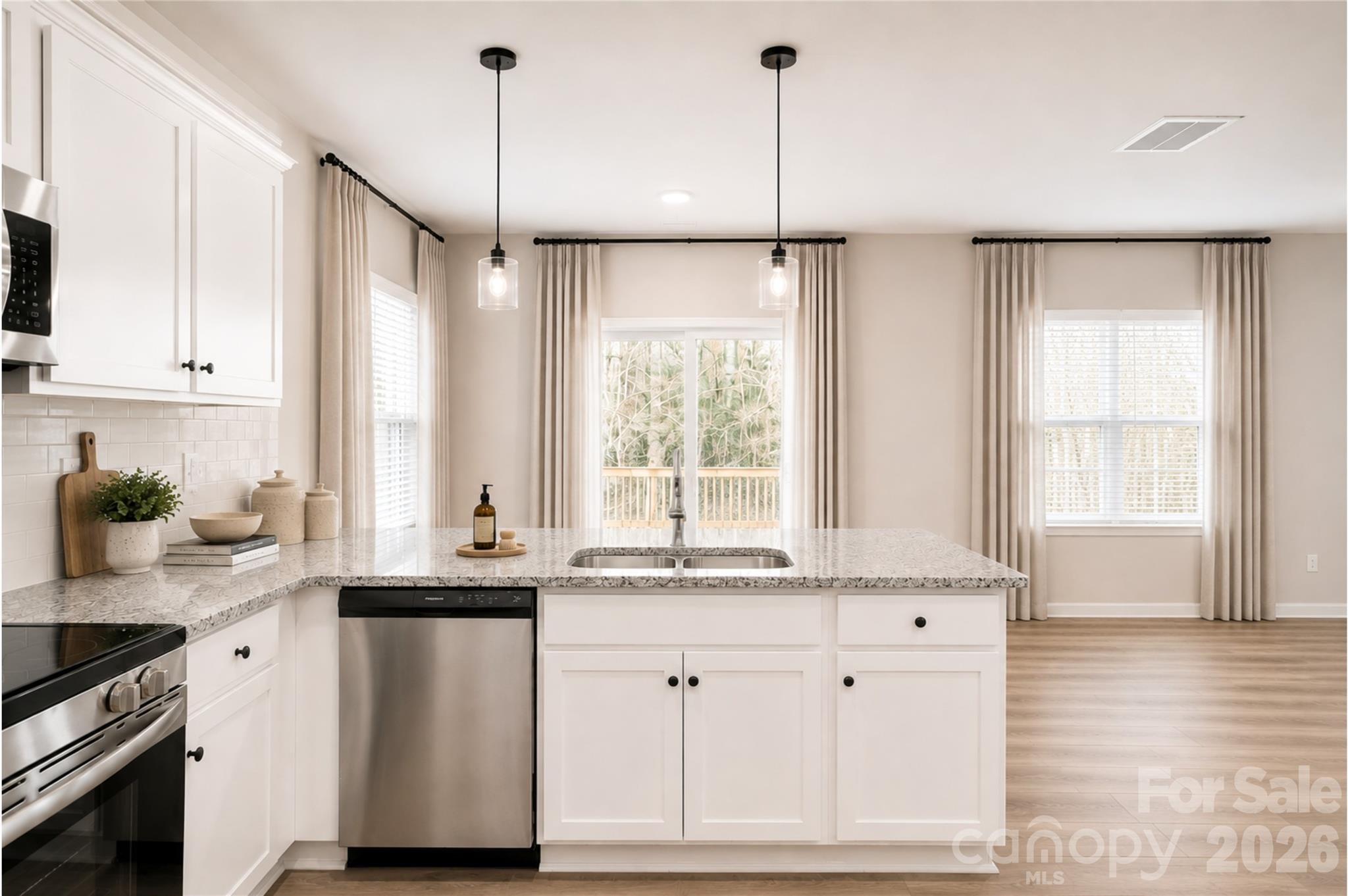 8912 Sawyer Run Court — Charlotte