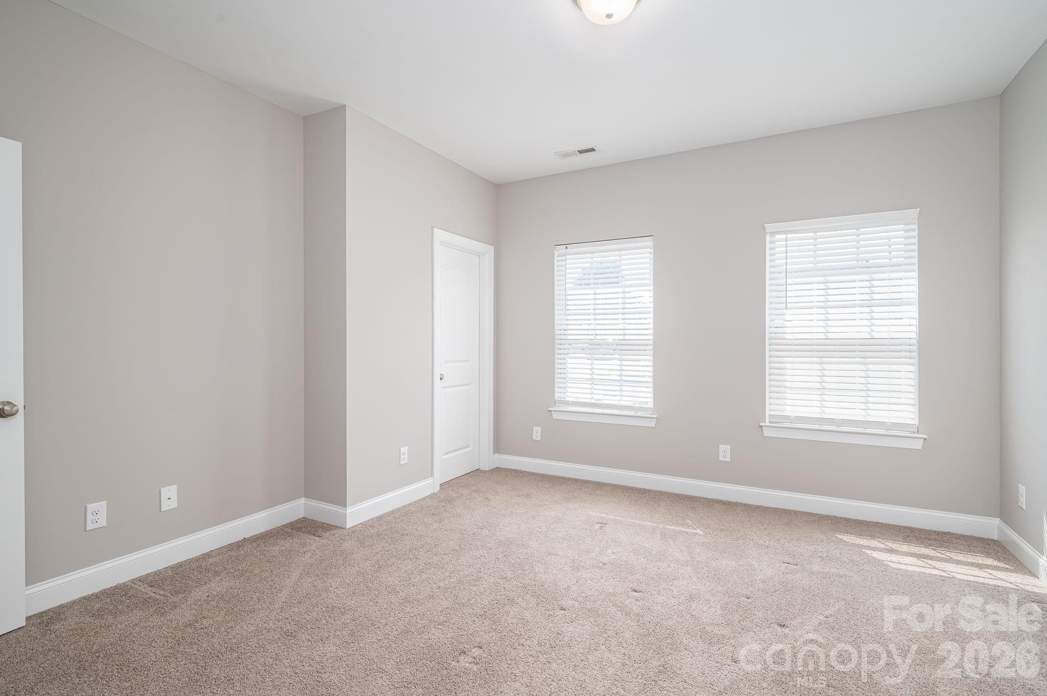 104 W Pine Street — Lincolnton