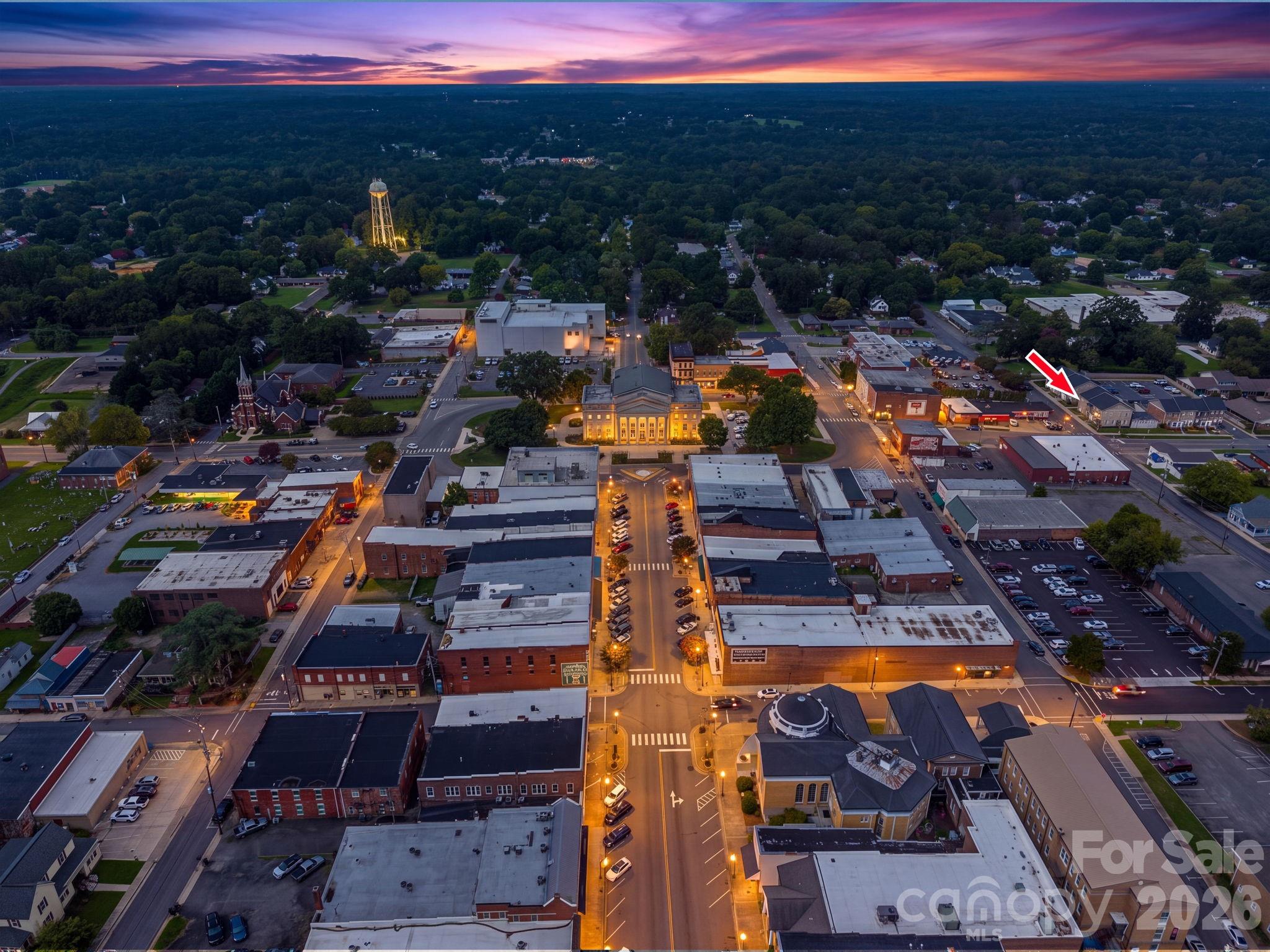 104 W Pine Street — Lincolnton