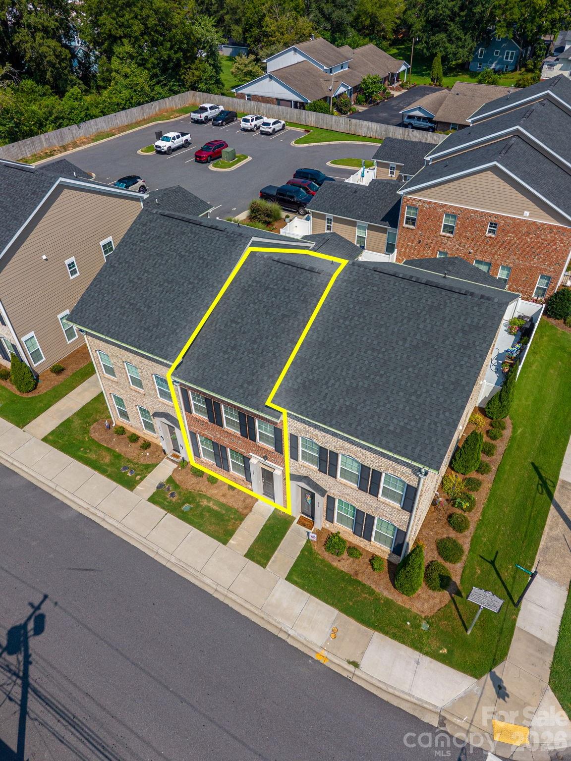 104 W Pine Street — Lincolnton