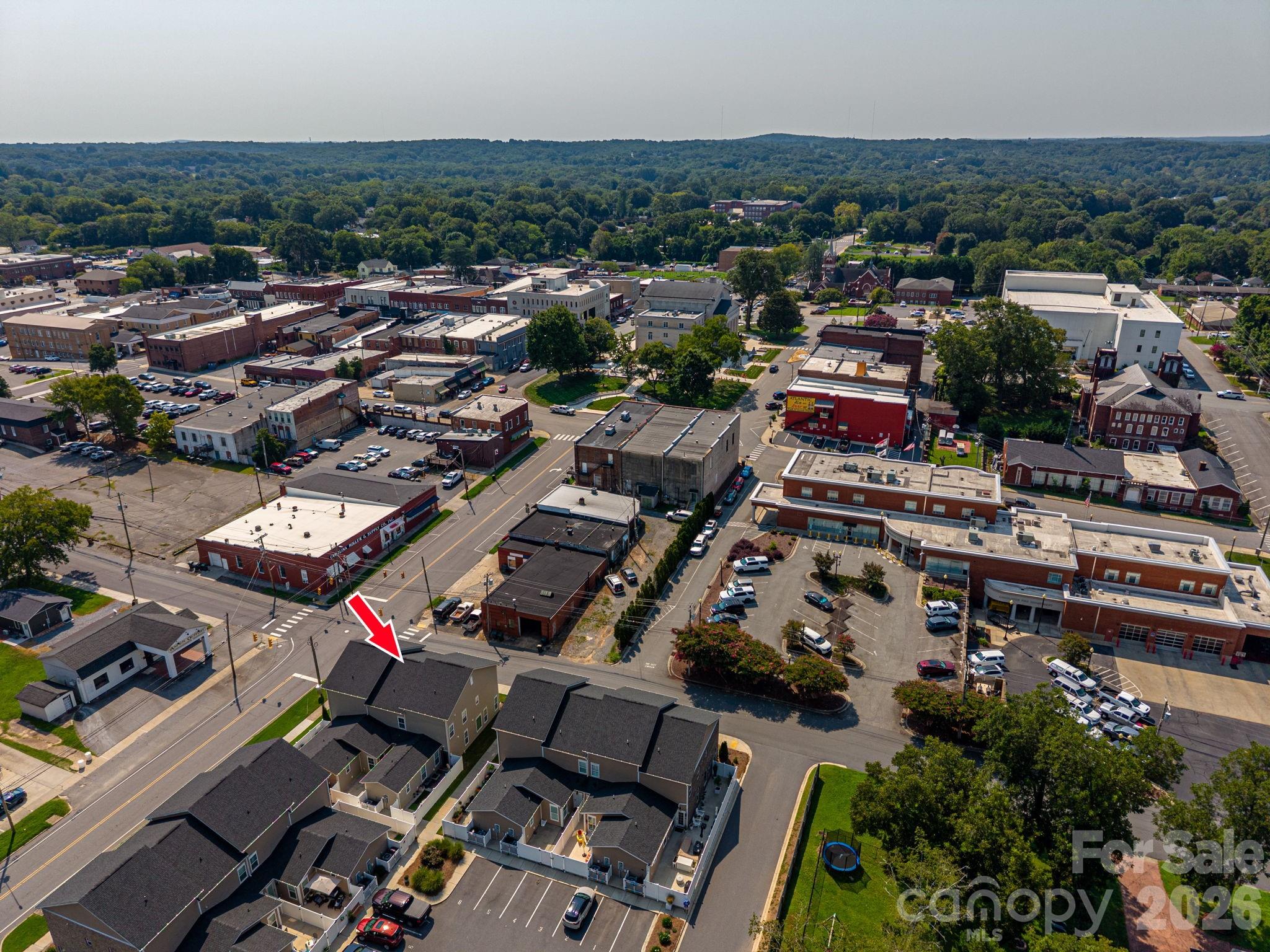 104 W Pine Street — Lincolnton