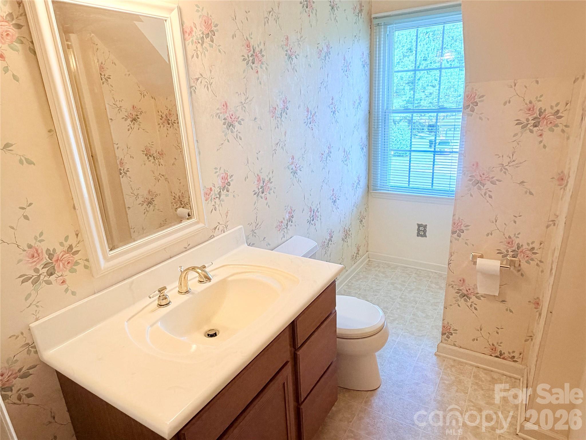 1070 W River Run — Asheboro