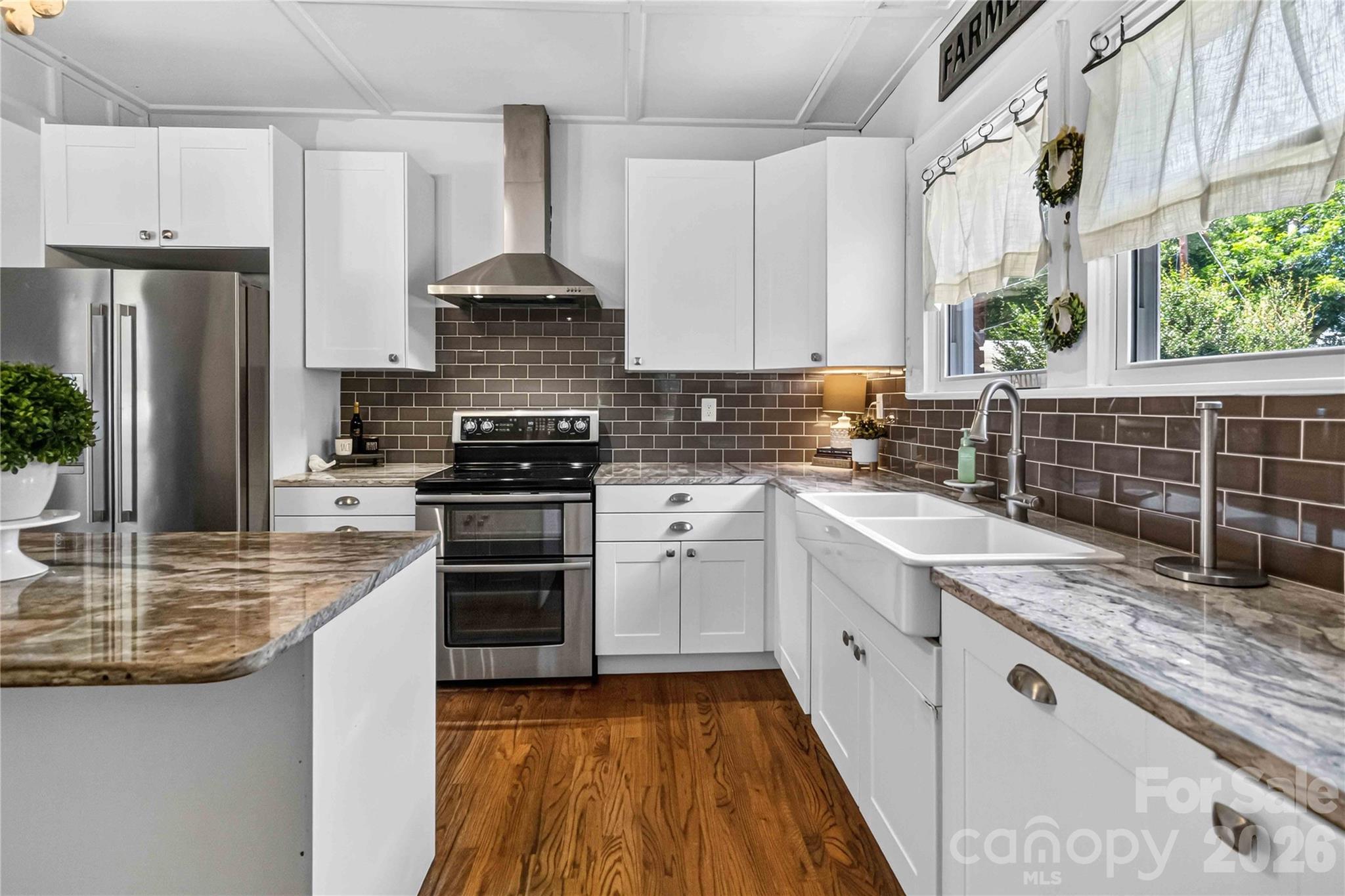 112 Pressley Street — Clover