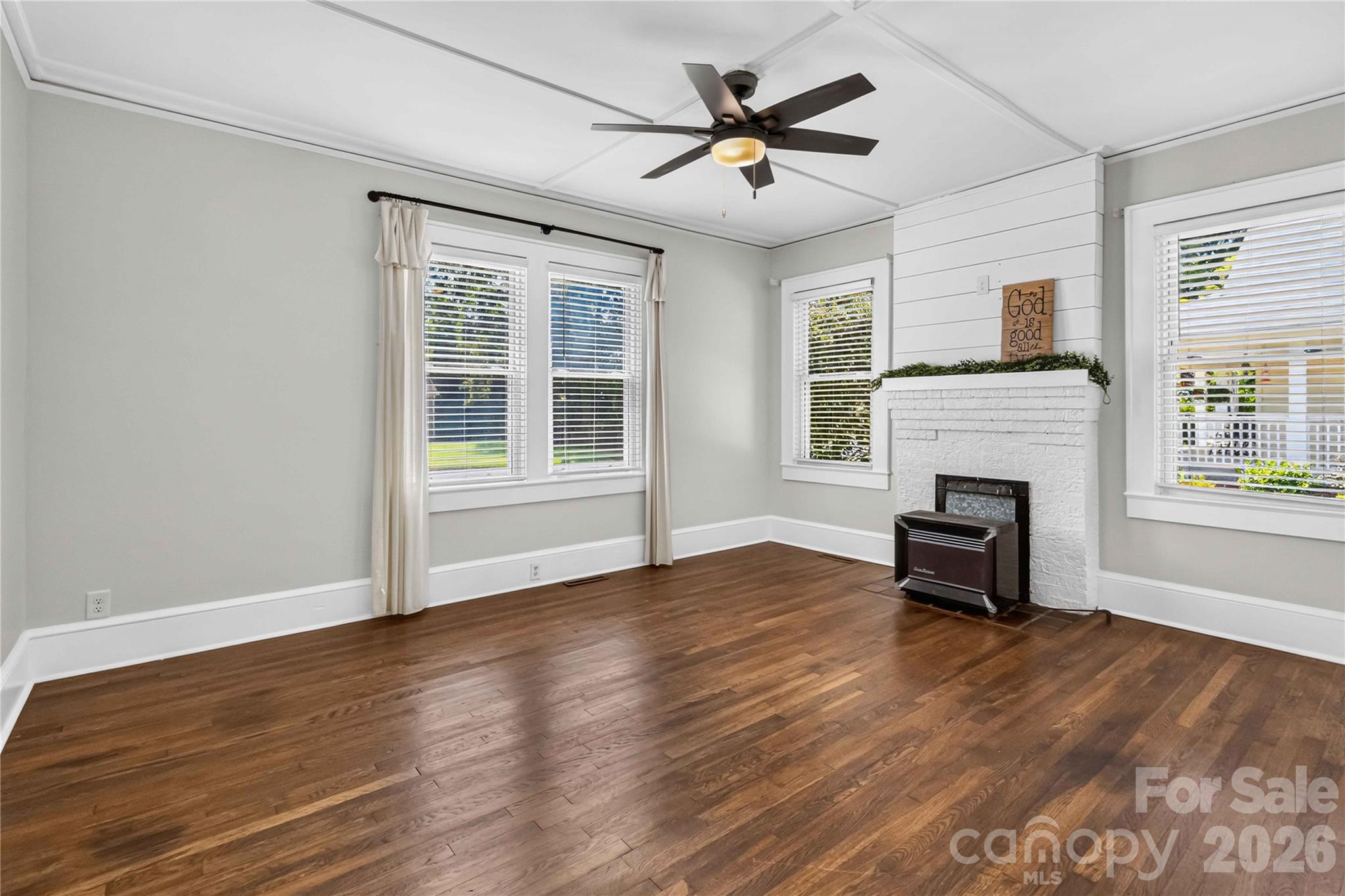 112 Pressley Street — Clover