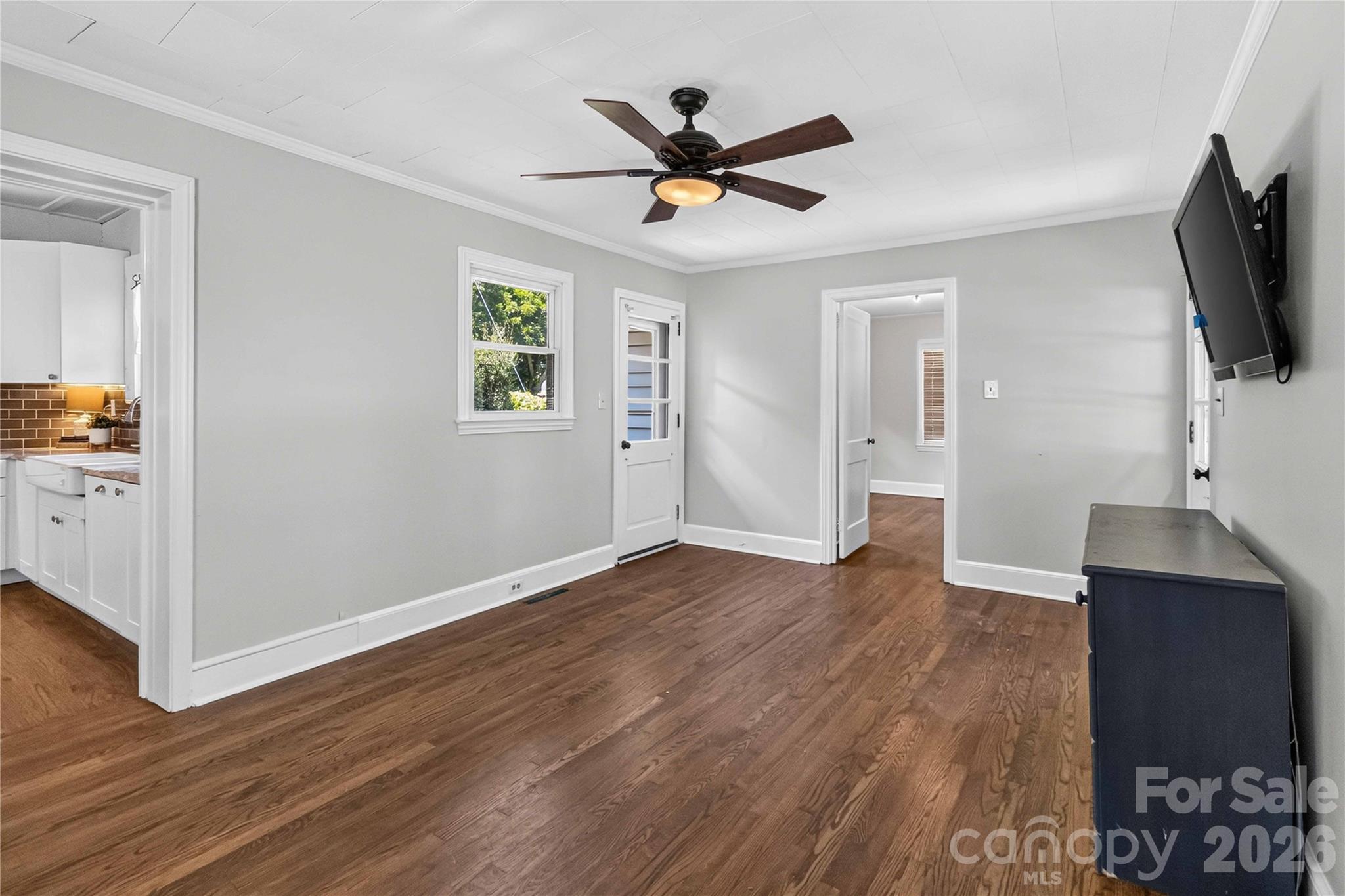 112 Pressley Street — Clover