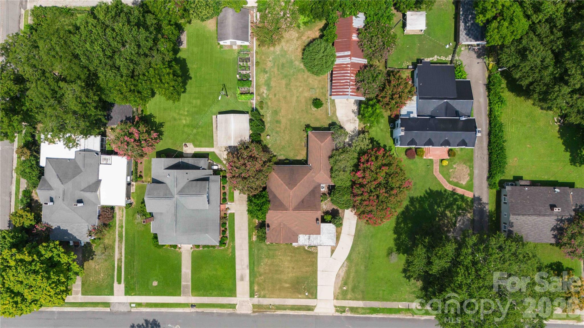112 Pressley Street — Clover