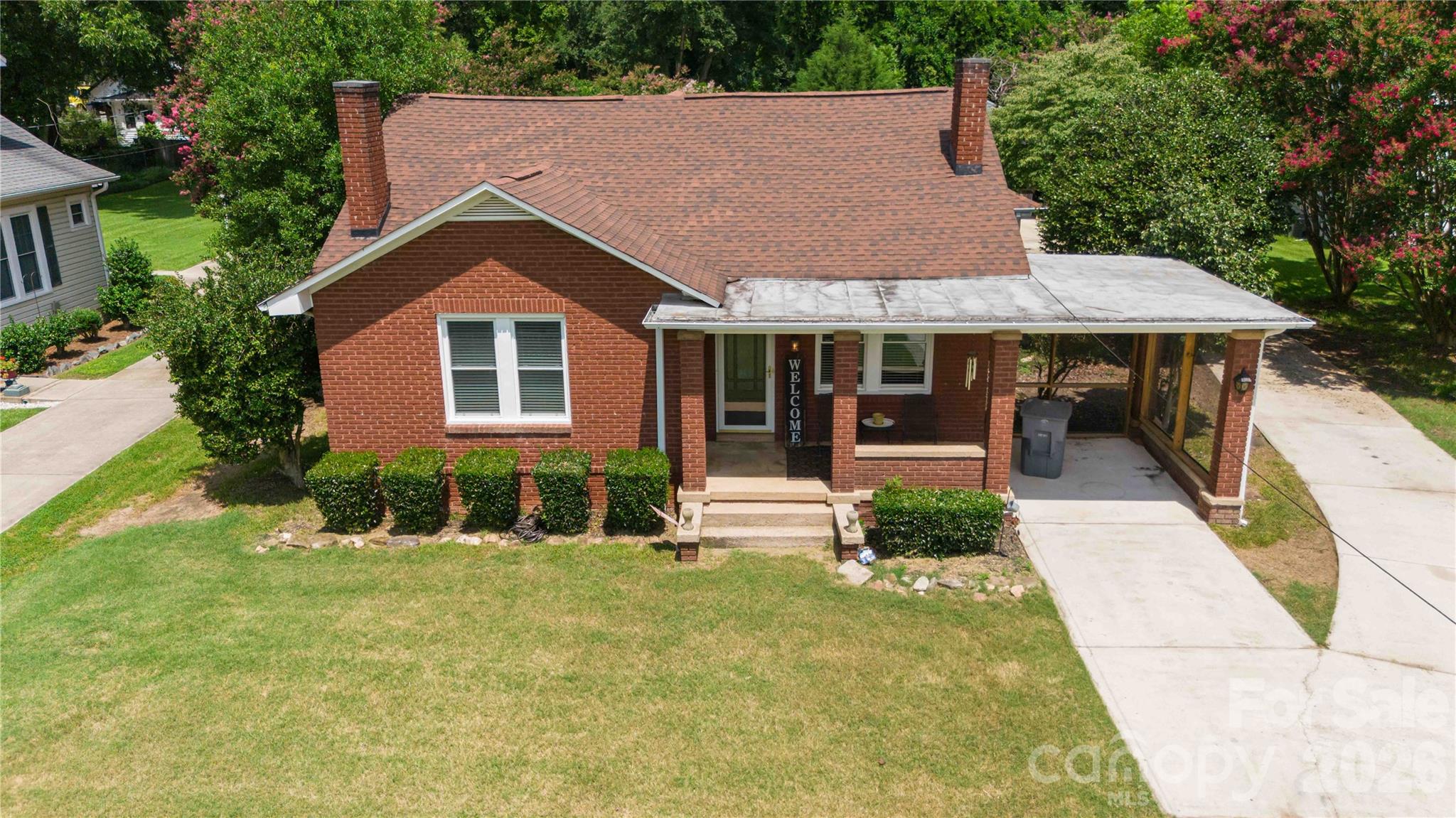 112 Pressley Street — Clover