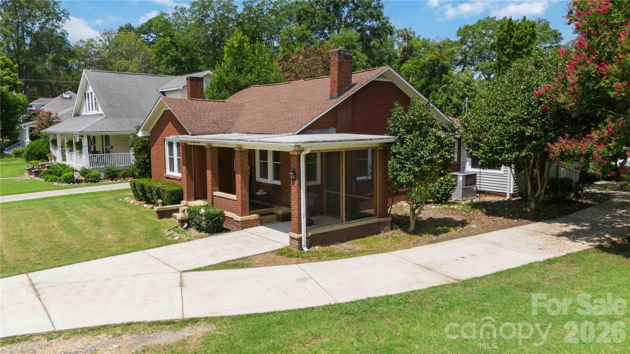 112 Pressley Street — Clover