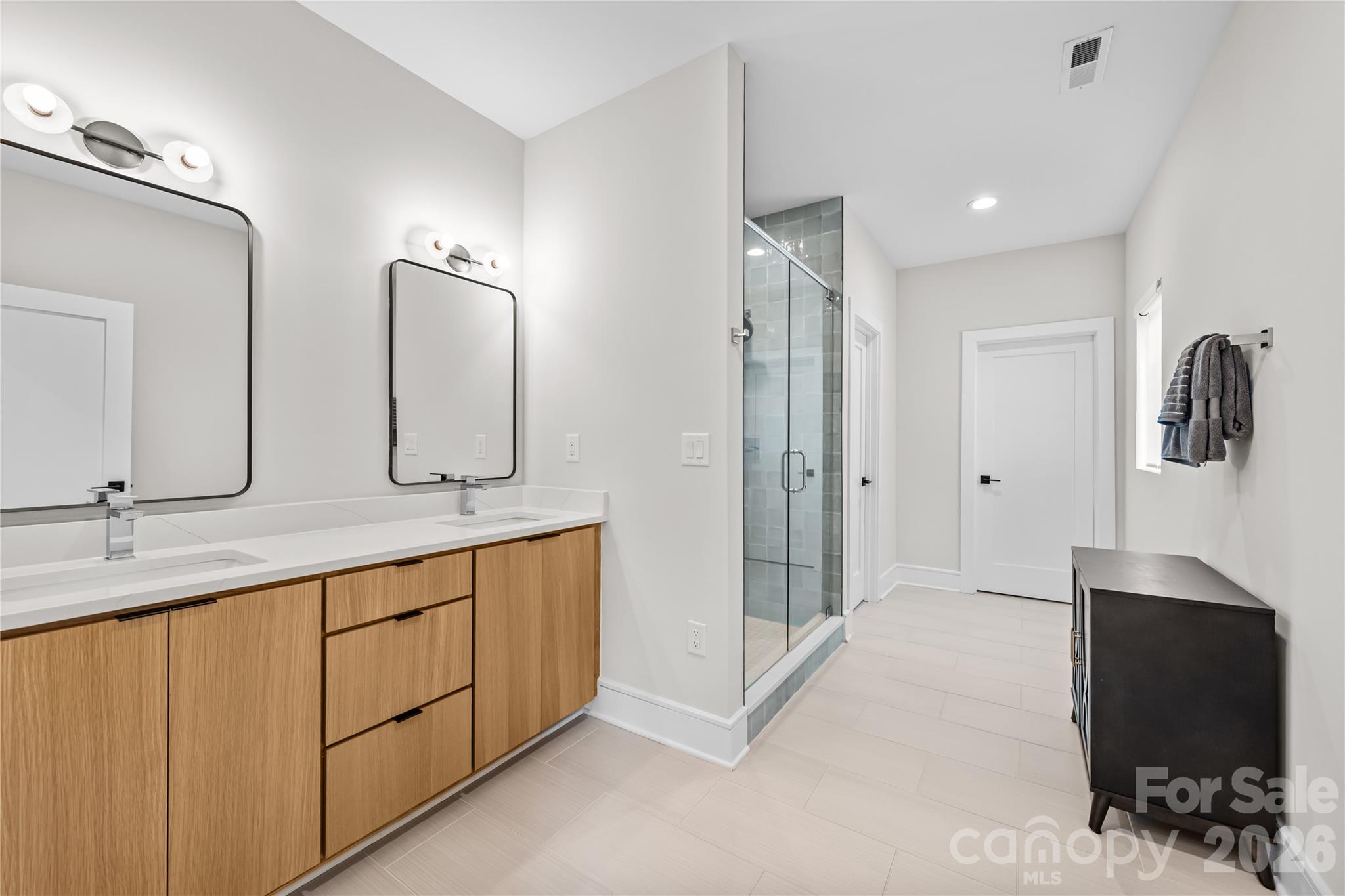 3020 Cobbs Hill Road — Charlotte