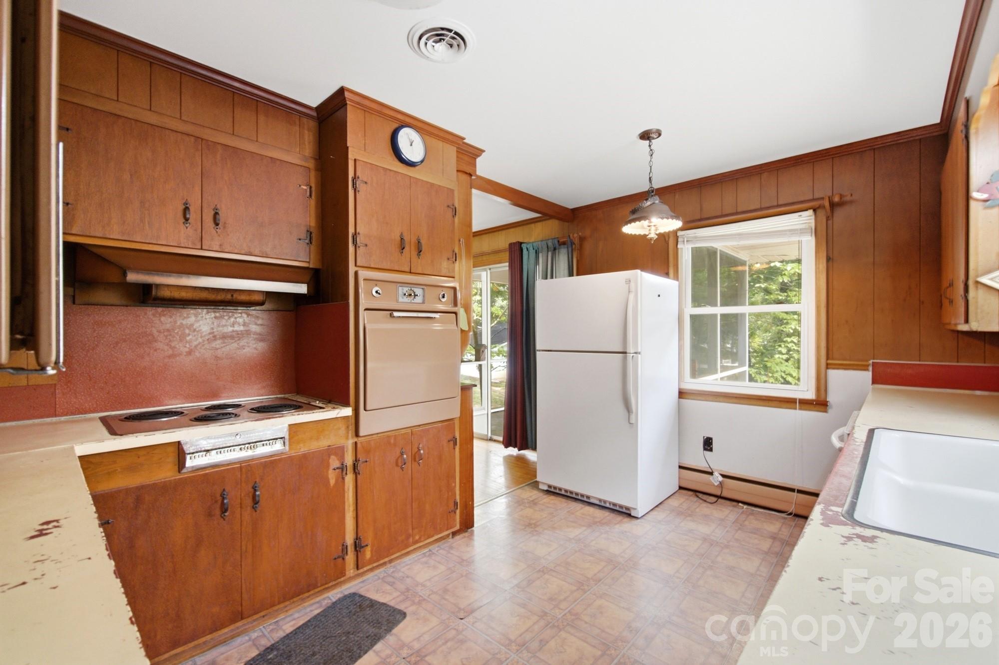 406 Town Street — Landis